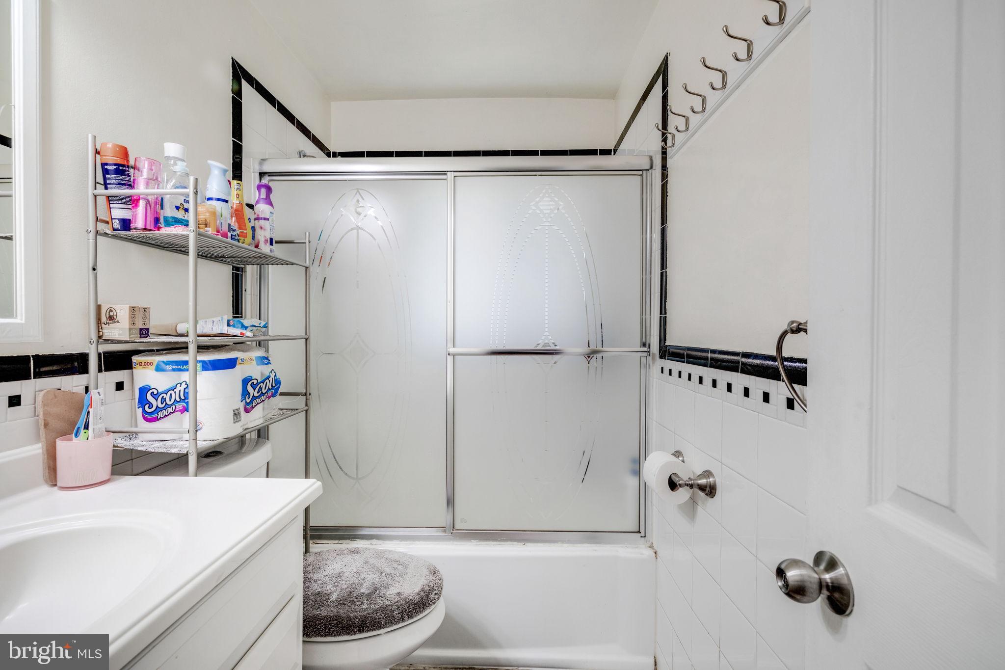 GOOD LUCK HEIGHTS - Residential