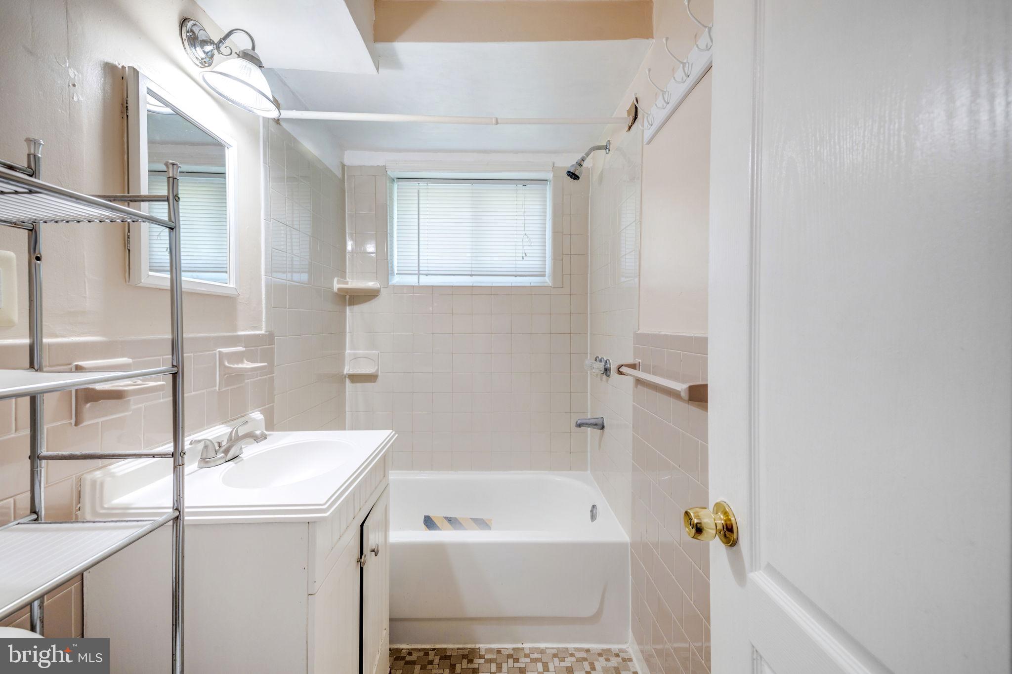 GOOD LUCK HEIGHTS - Residential