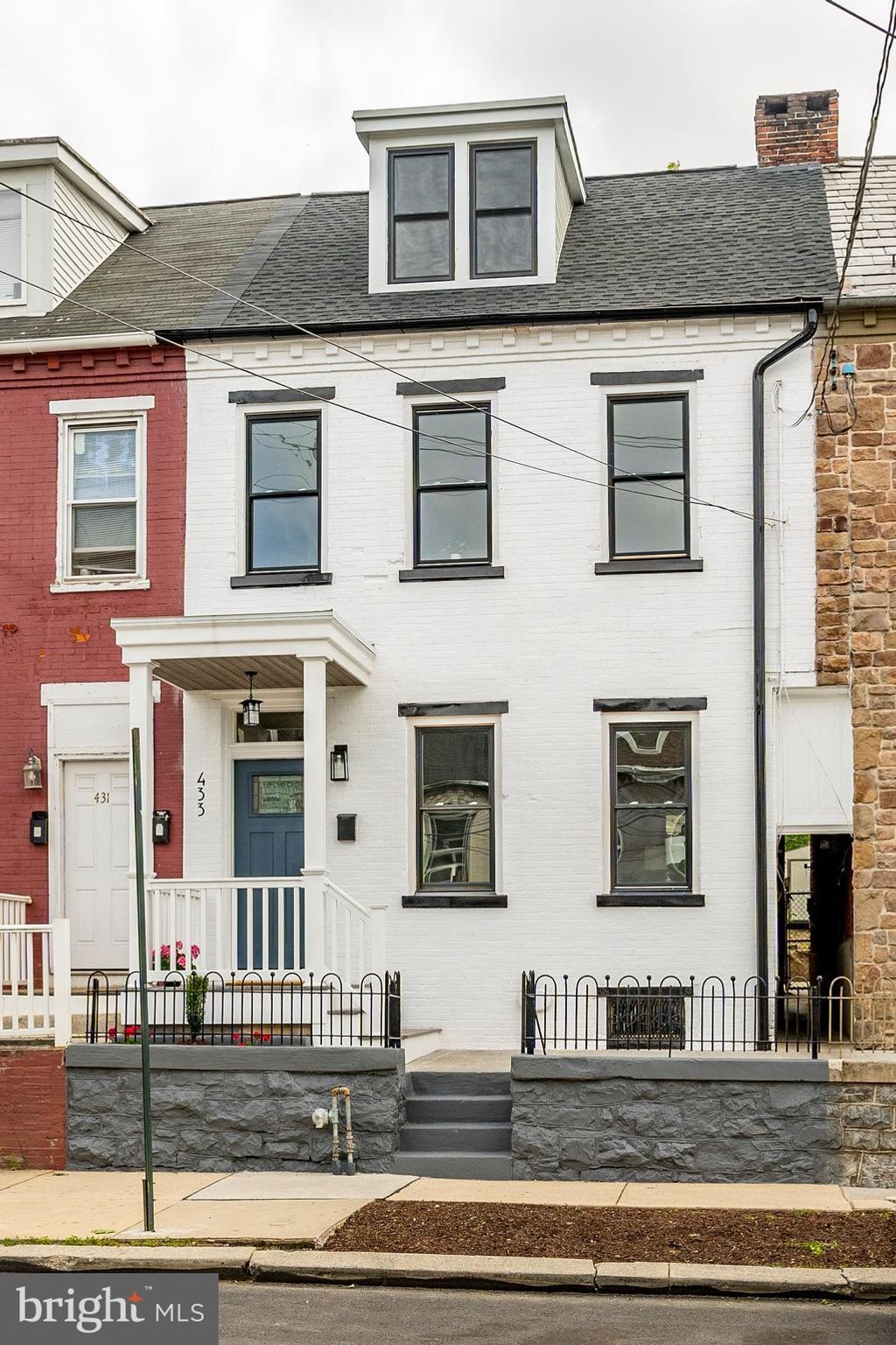 Photo of 433 S PRINCE ST, LANCASTER, PA 17603 (MLS # PALA2035520)