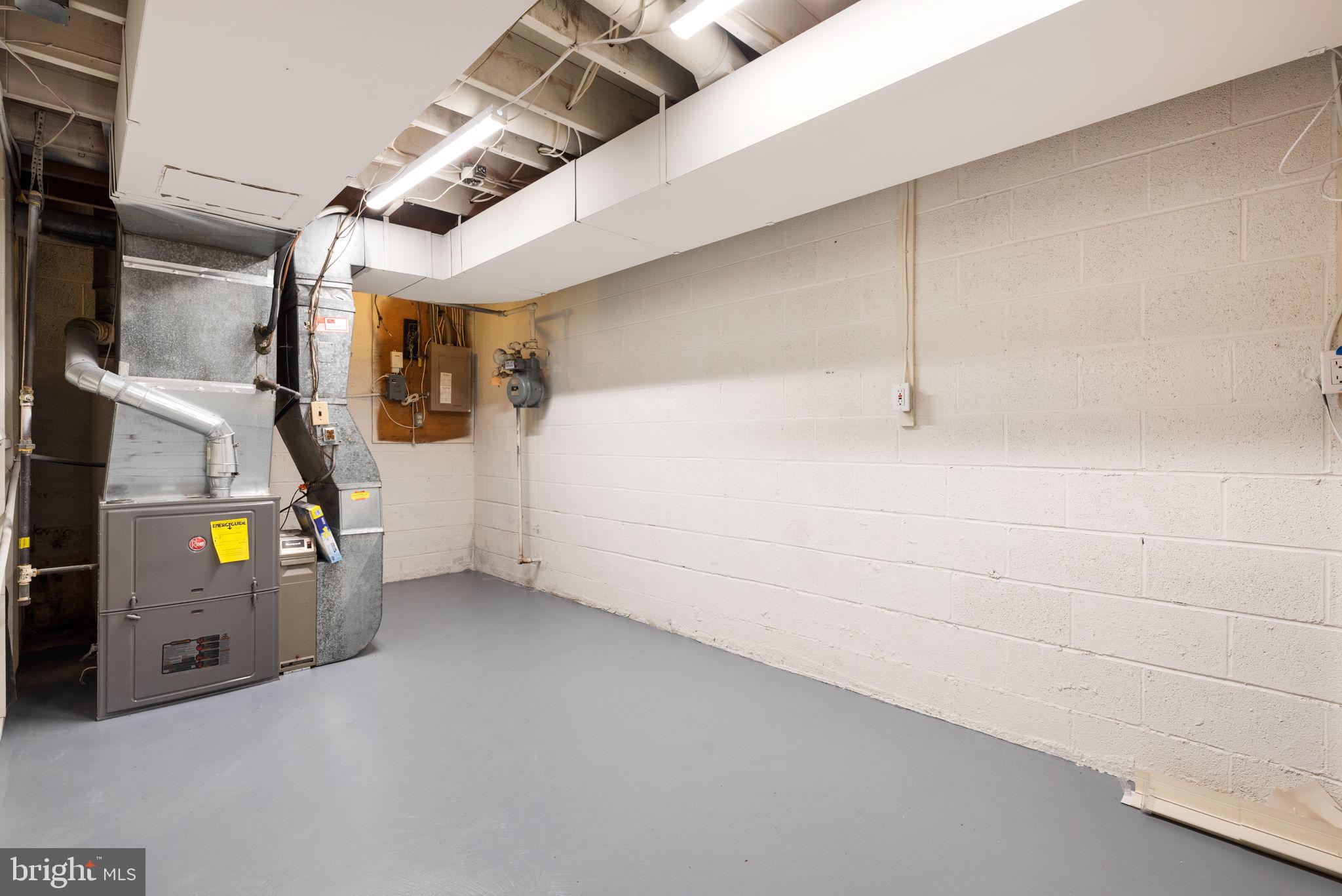 NEW MARK COMMONS - Residential