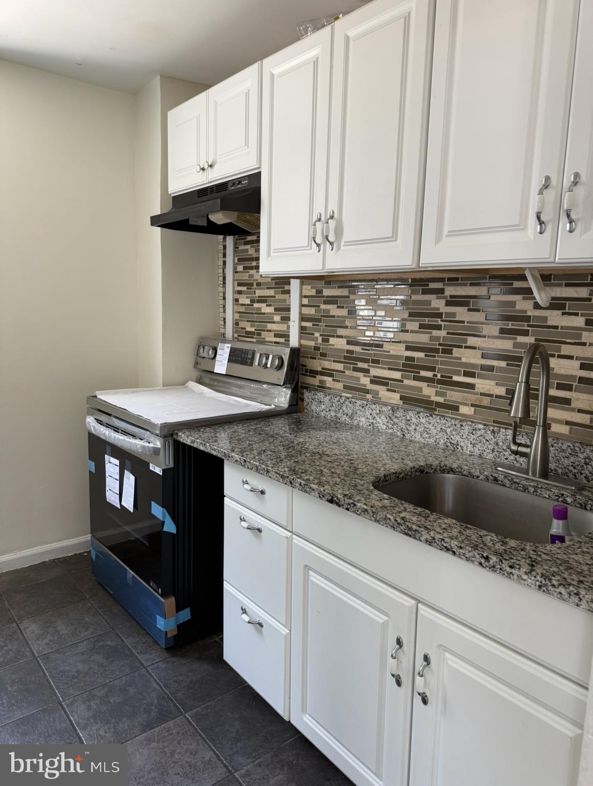 STONEHURST - Residential