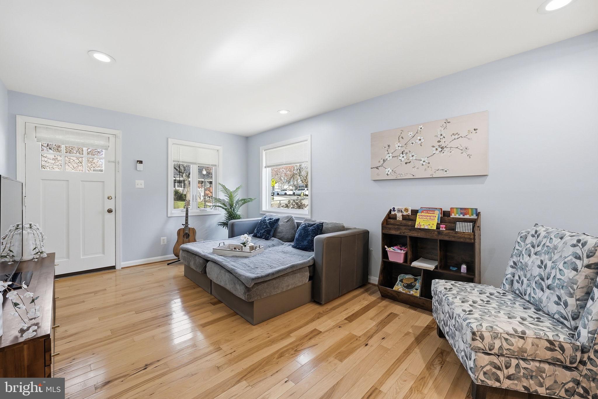 1346 S COLUMBUS STREET