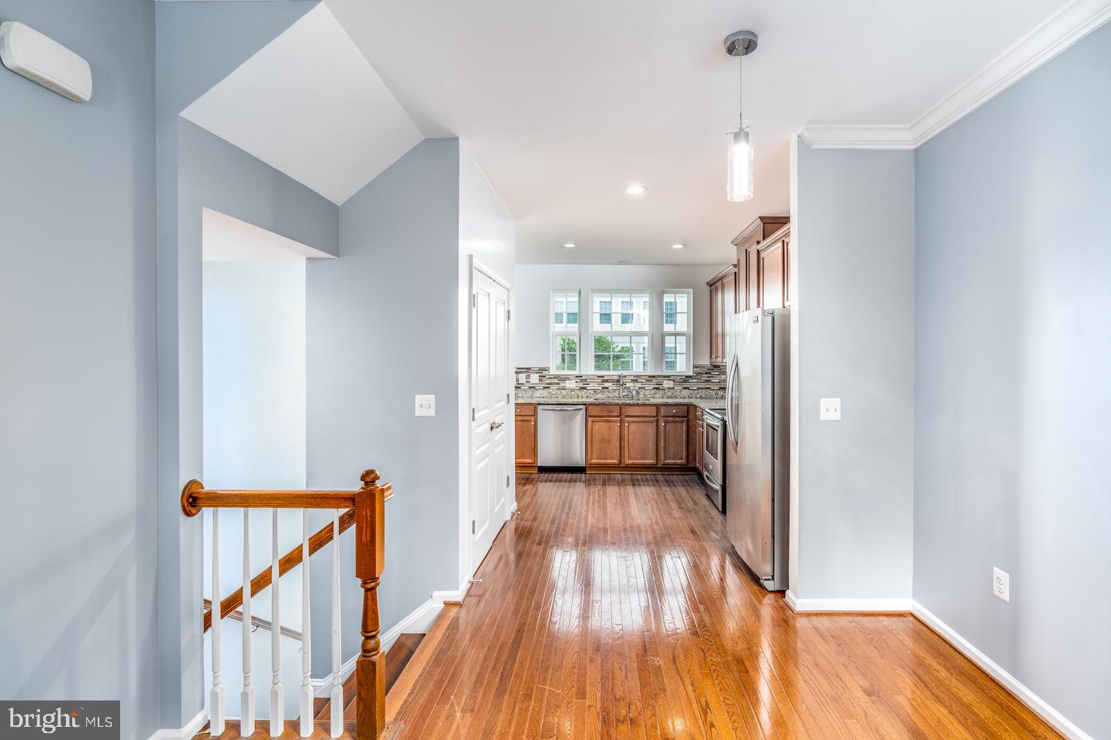 HERITAGE CROSSING CONDOMINIUM - Residential Lease