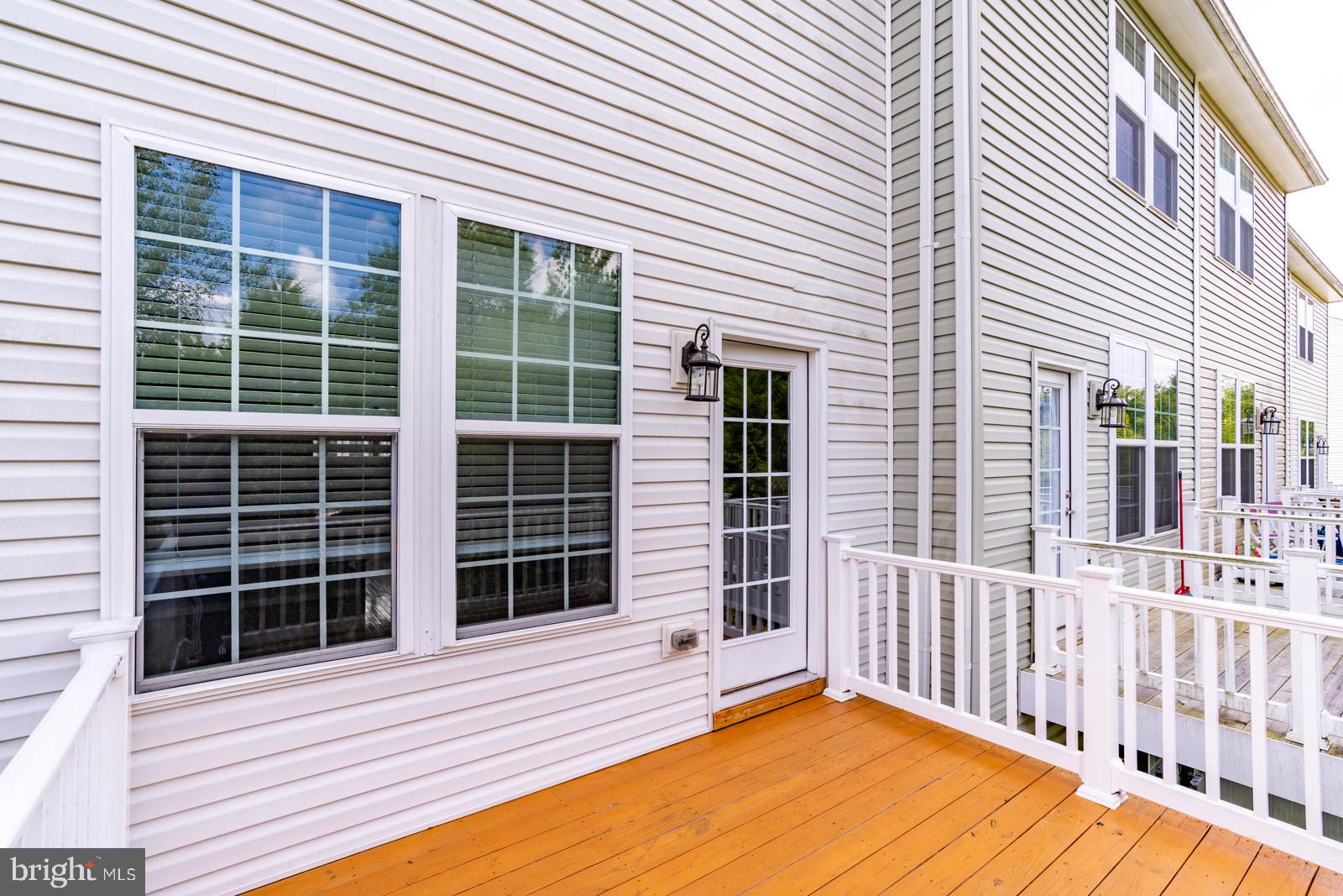 HERITAGE CROSSING CONDOMINIUM - Residential Lease