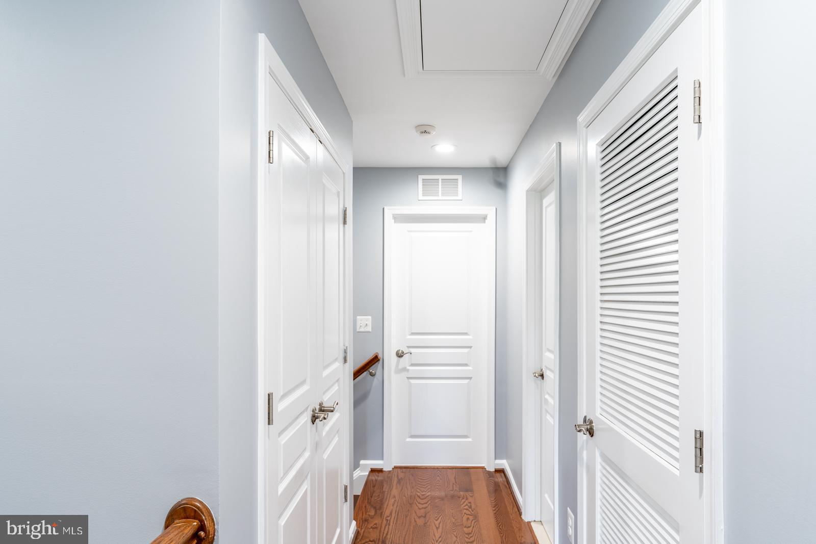 HERITAGE CROSSING CONDOMINIUM - Residential Lease