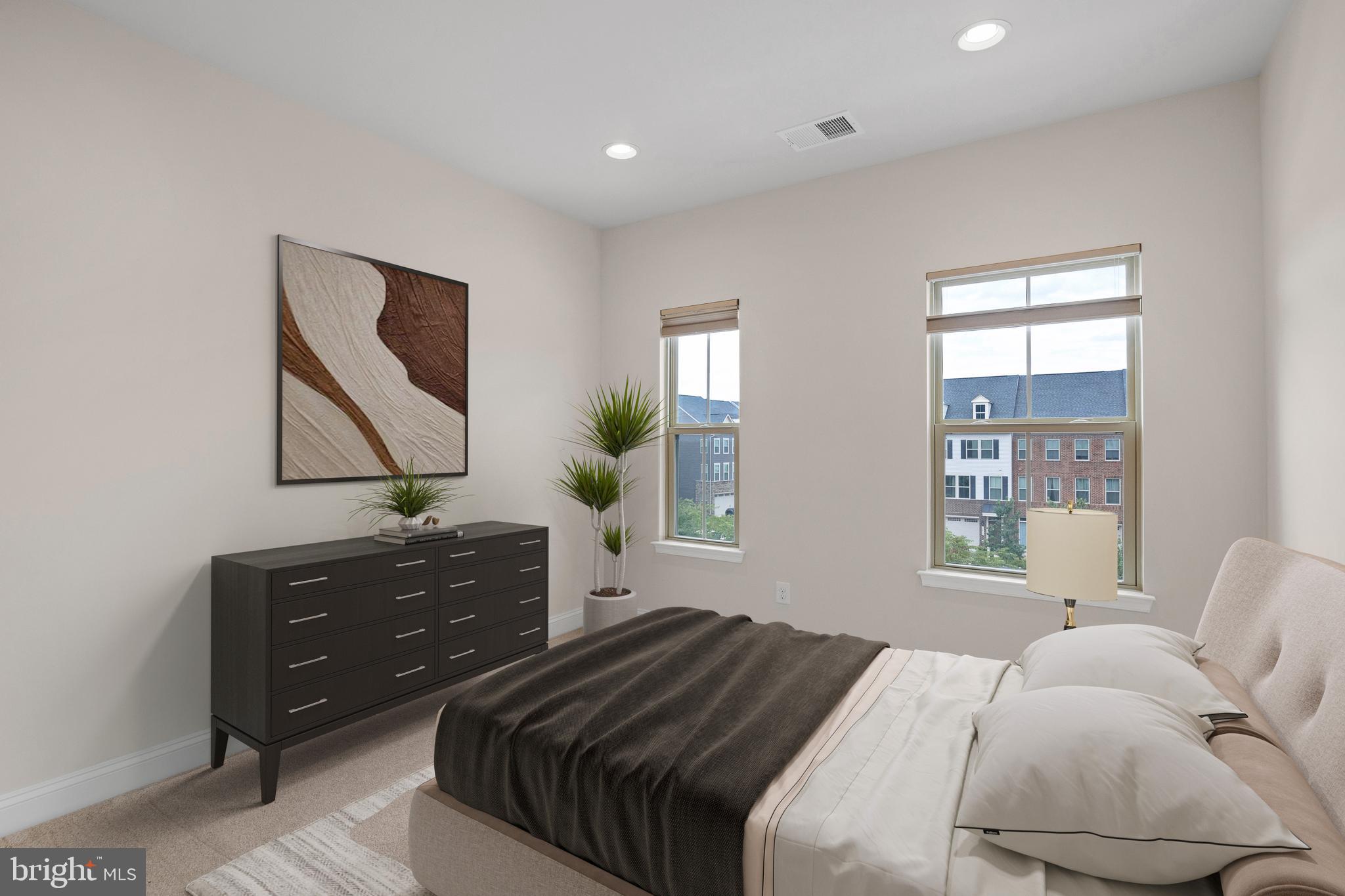 BRADLEY SQUARE - Residential