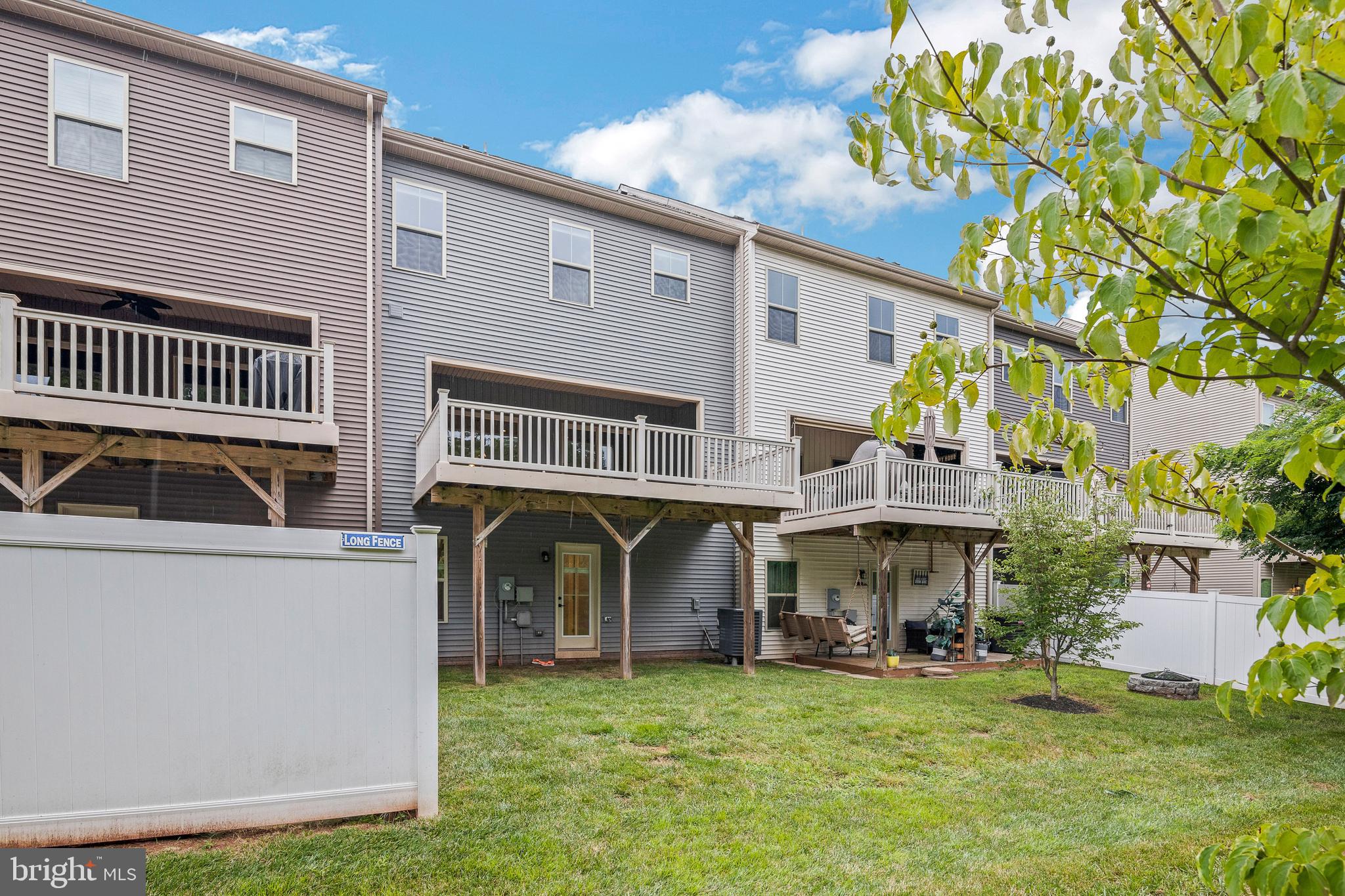 BRADLEY SQUARE - Residential