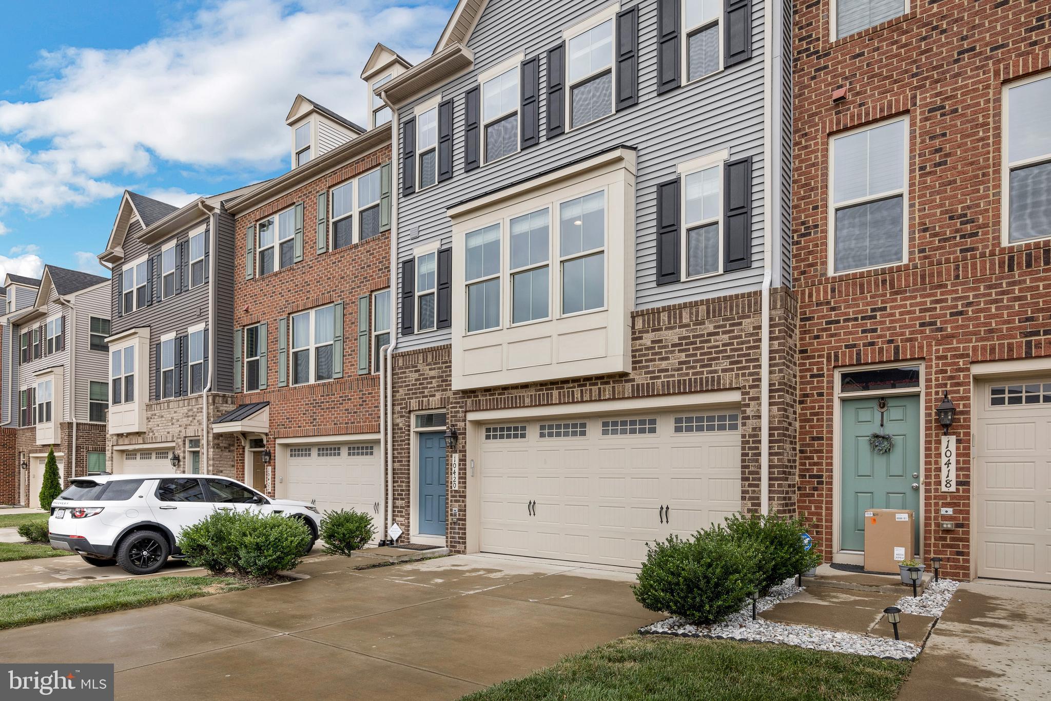 BRADLEY SQUARE - Residential