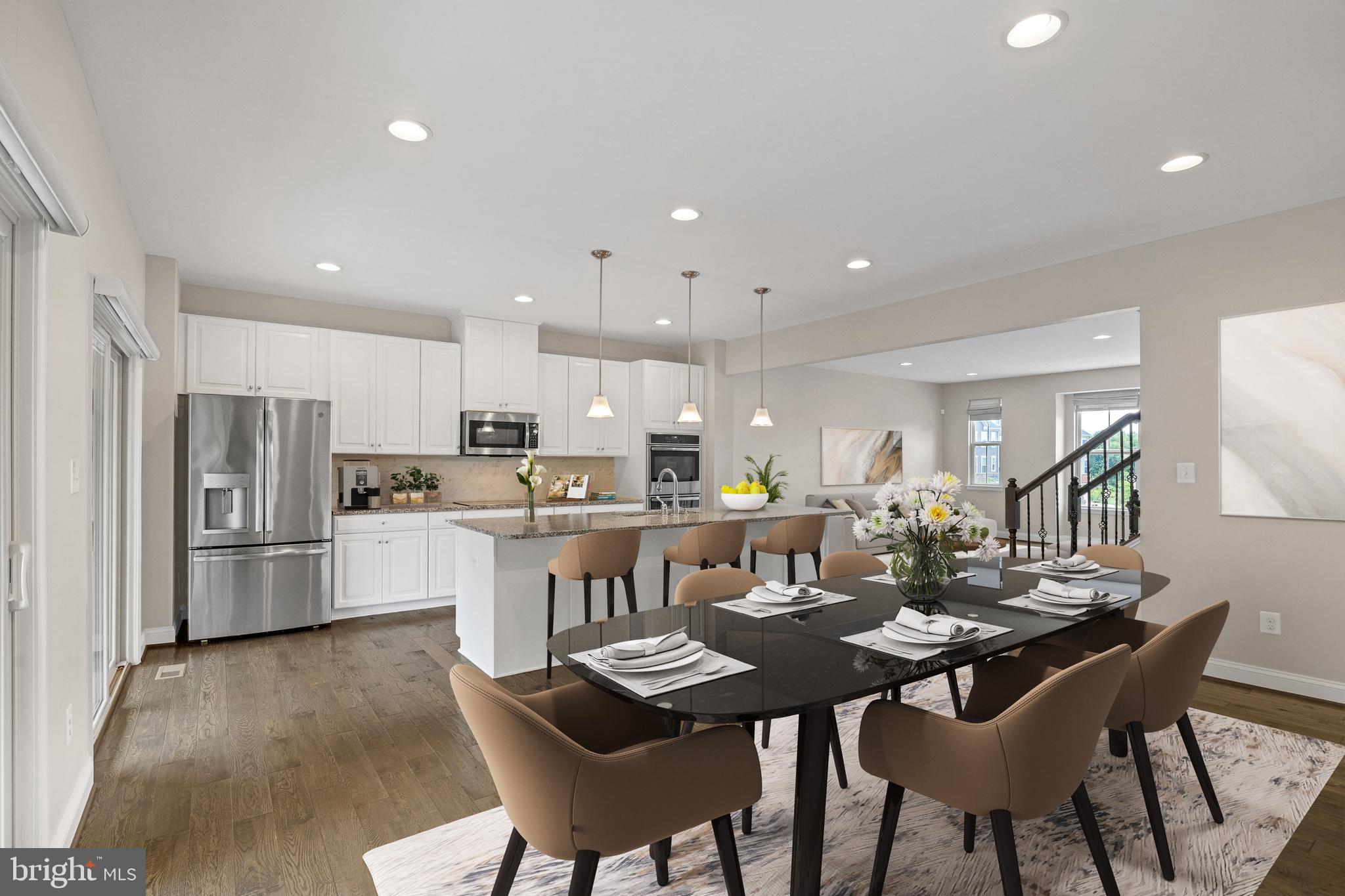 BRADLEY SQUARE - Residential