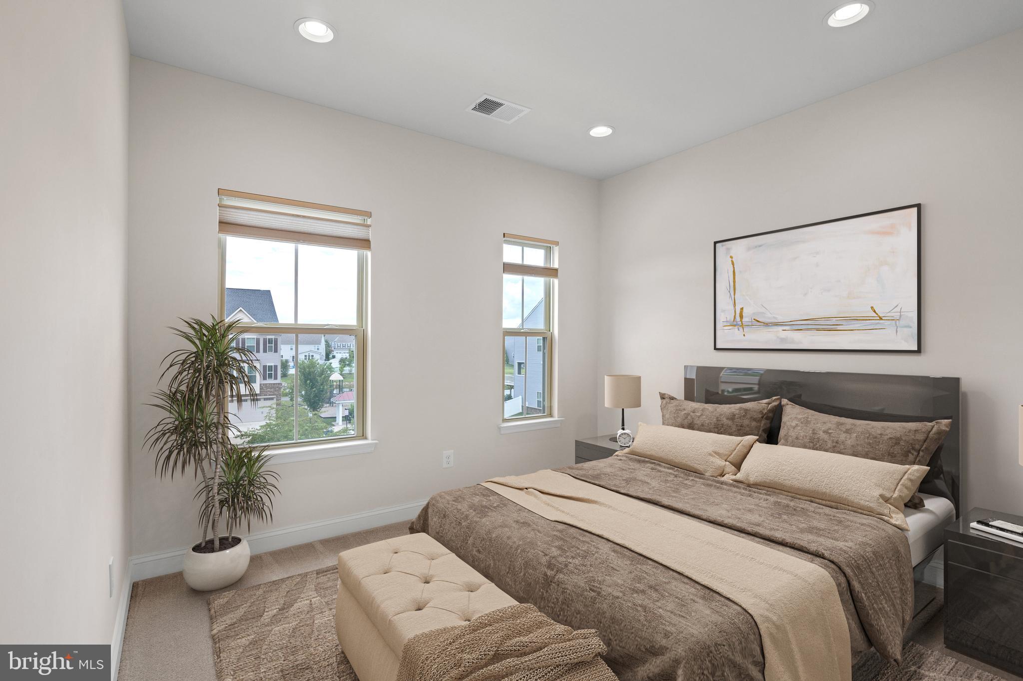 BRADLEY SQUARE - Residential