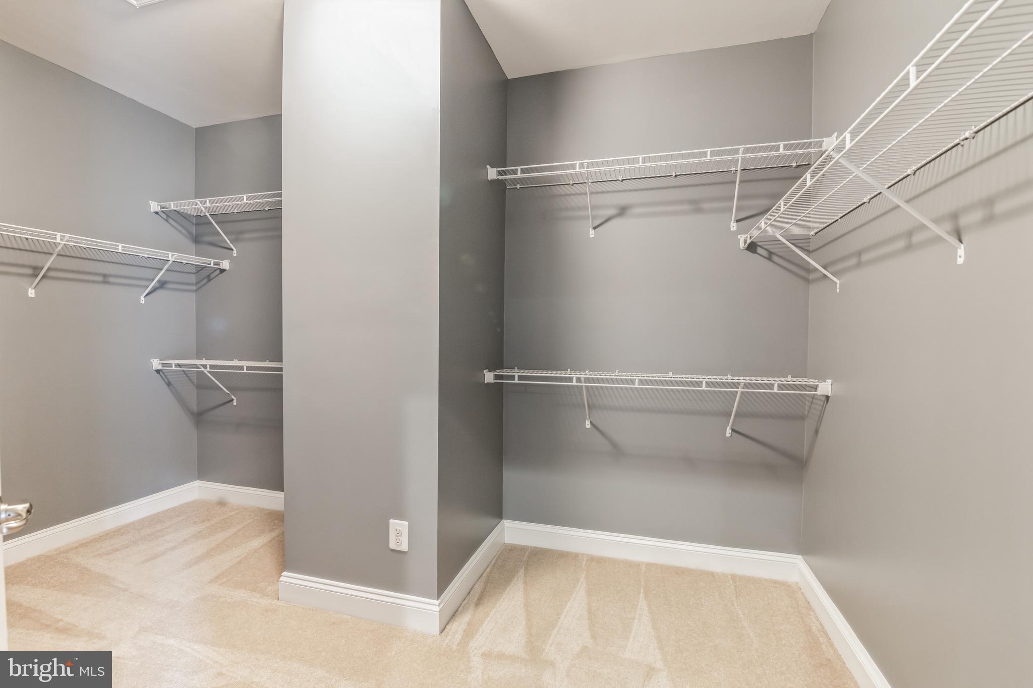 BRADLEY SQUARE - Residential