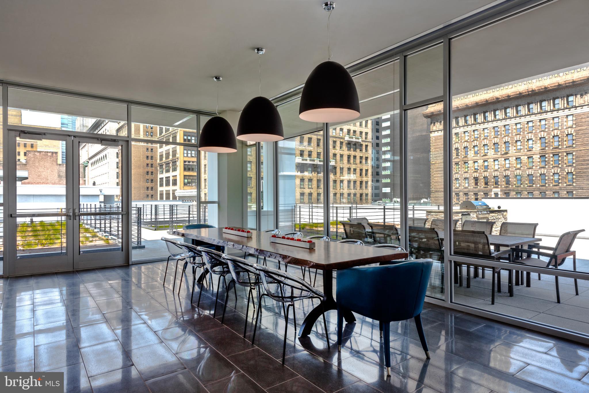 CENTER CITY - Residential Lease