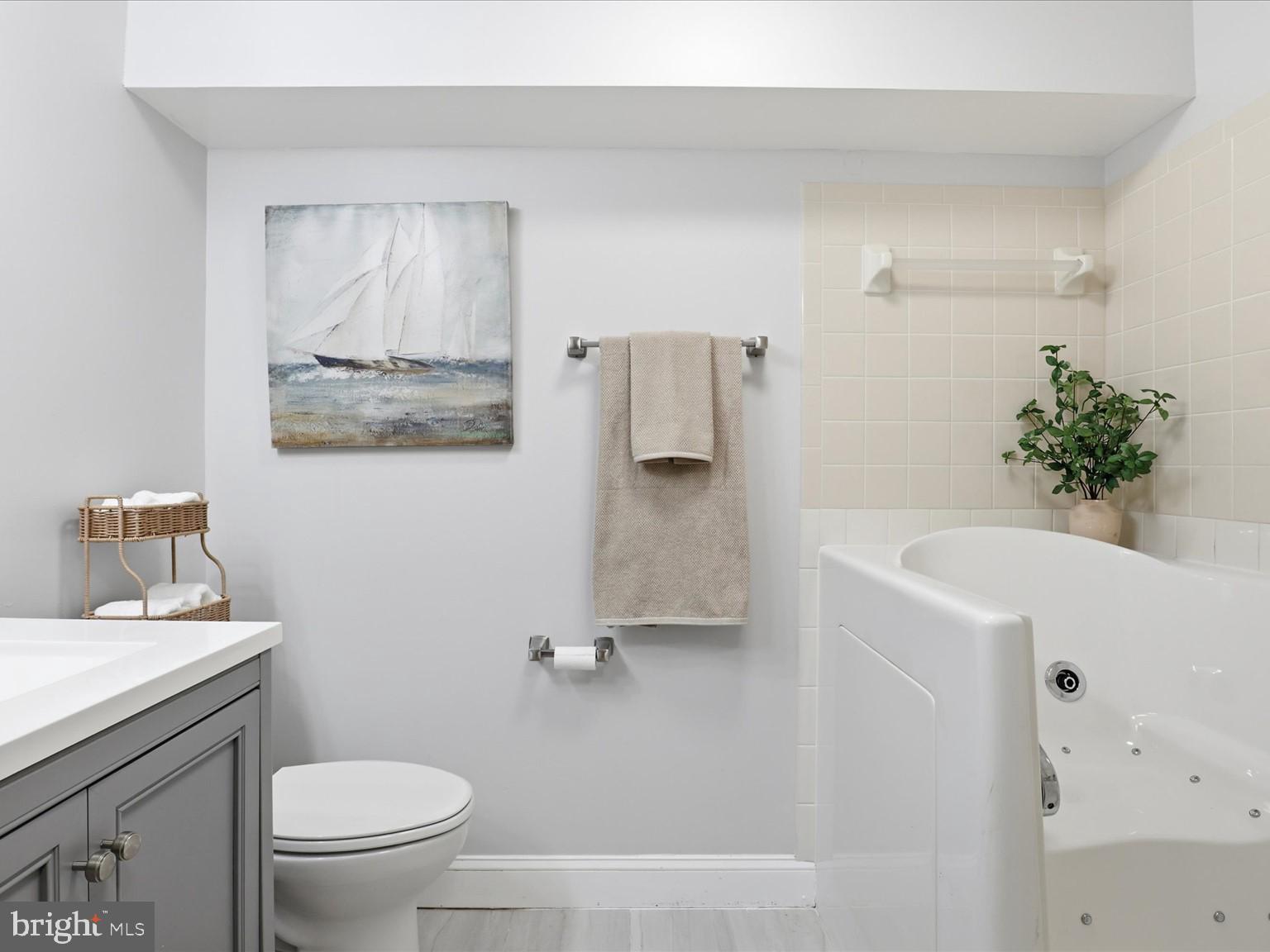 SHERBROOKE CONDO - Residential