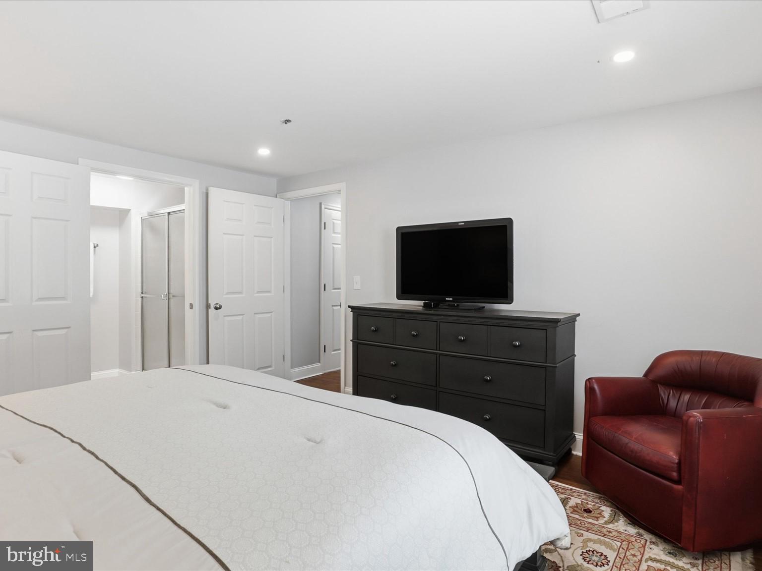 SHERBROOKE CONDO - Residential