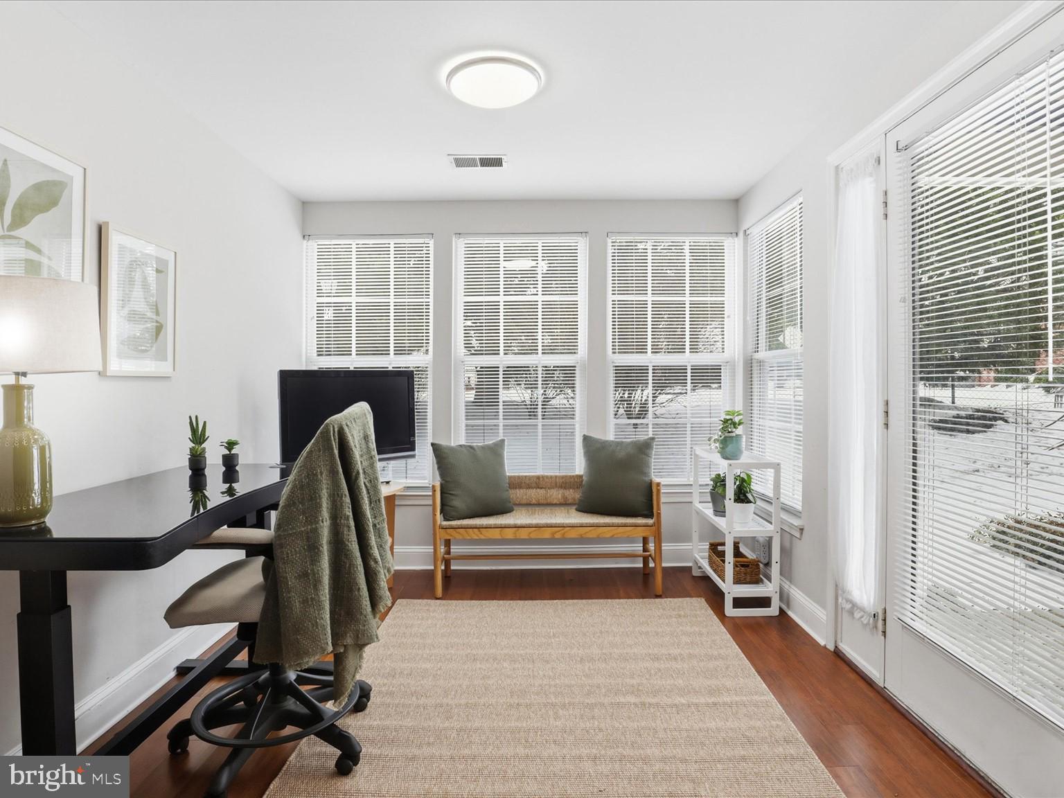 SHERBROOKE CONDO - Residential