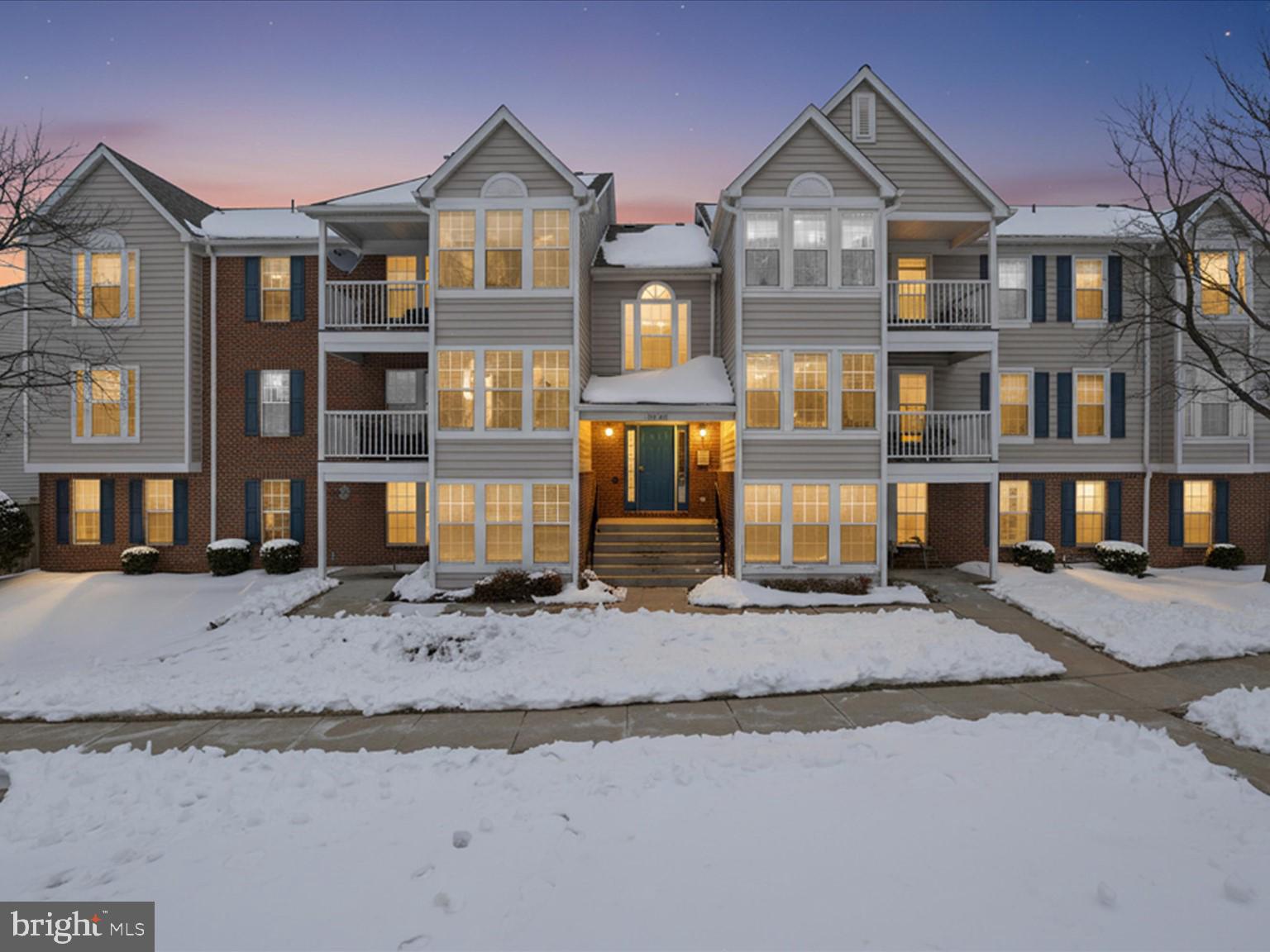 SHERBROOKE CONDO - Residential