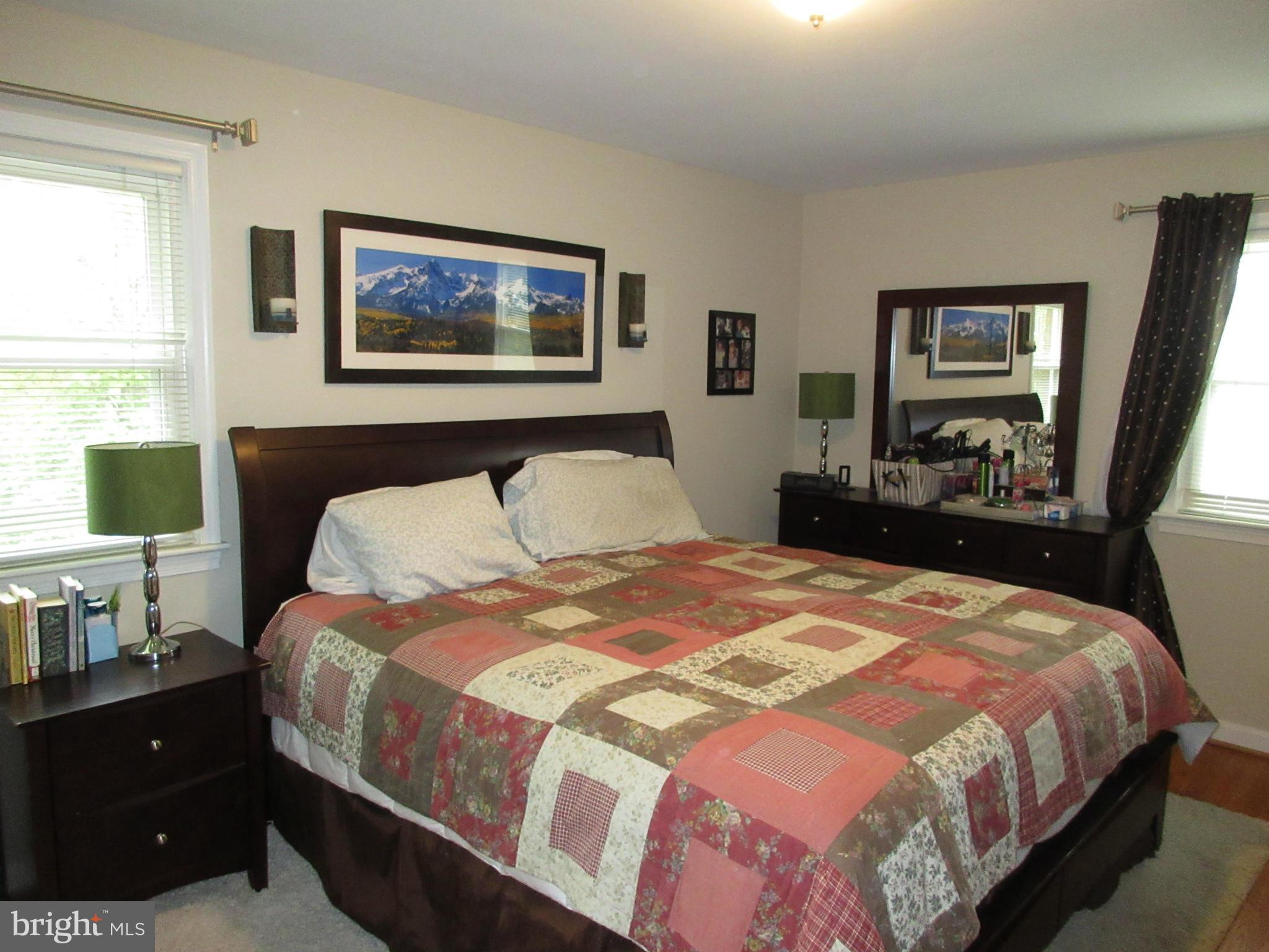 HICKORY KNOLL - Residential Lease