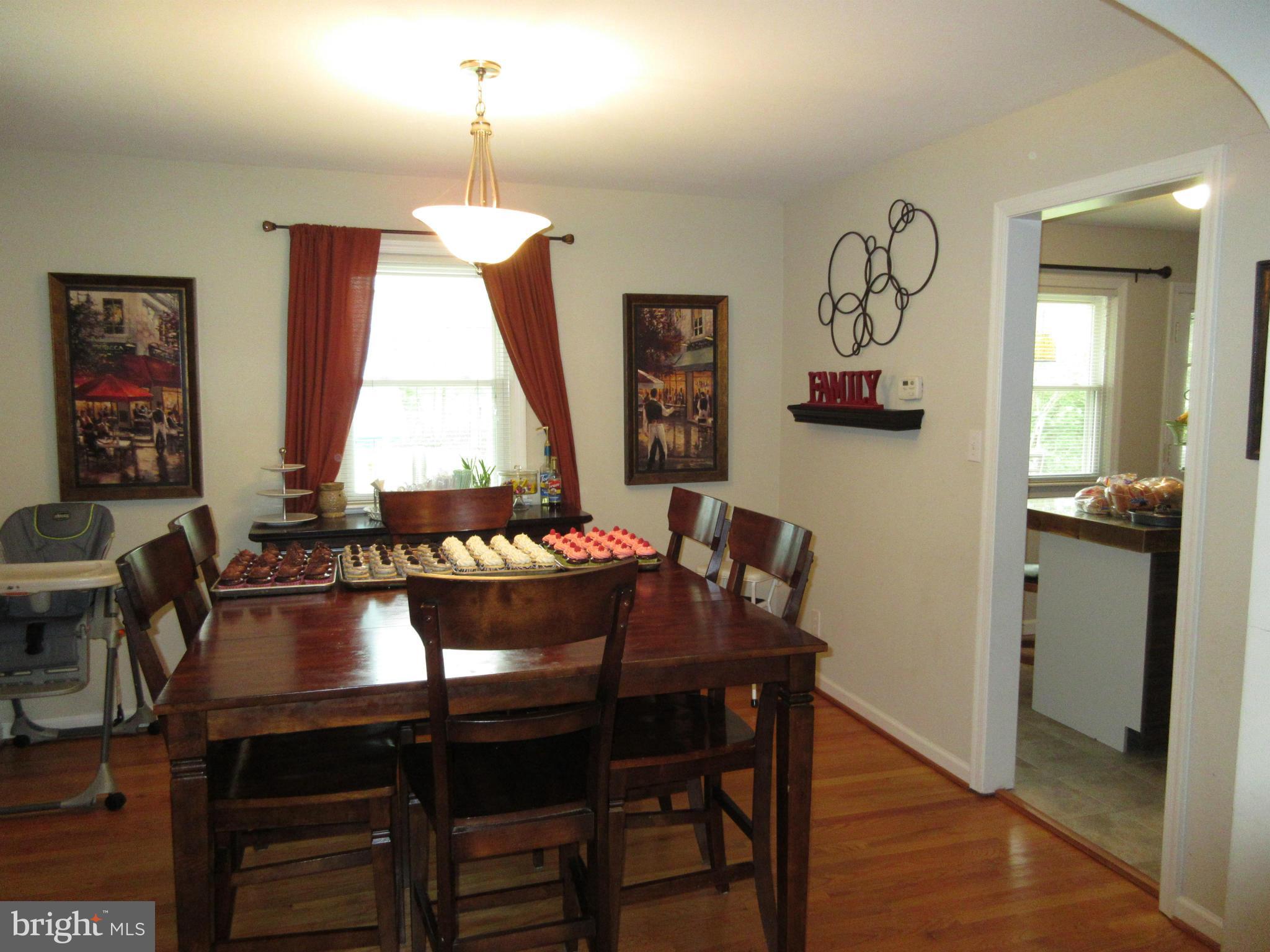 HICKORY KNOLL - Residential Lease