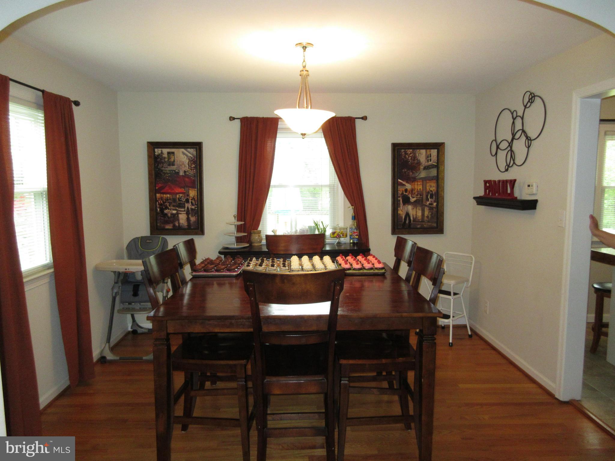 HICKORY KNOLL - Residential Lease