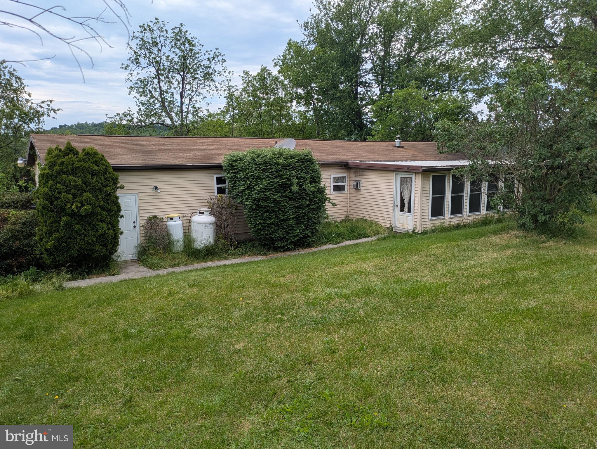 4 KANSAS ROAD