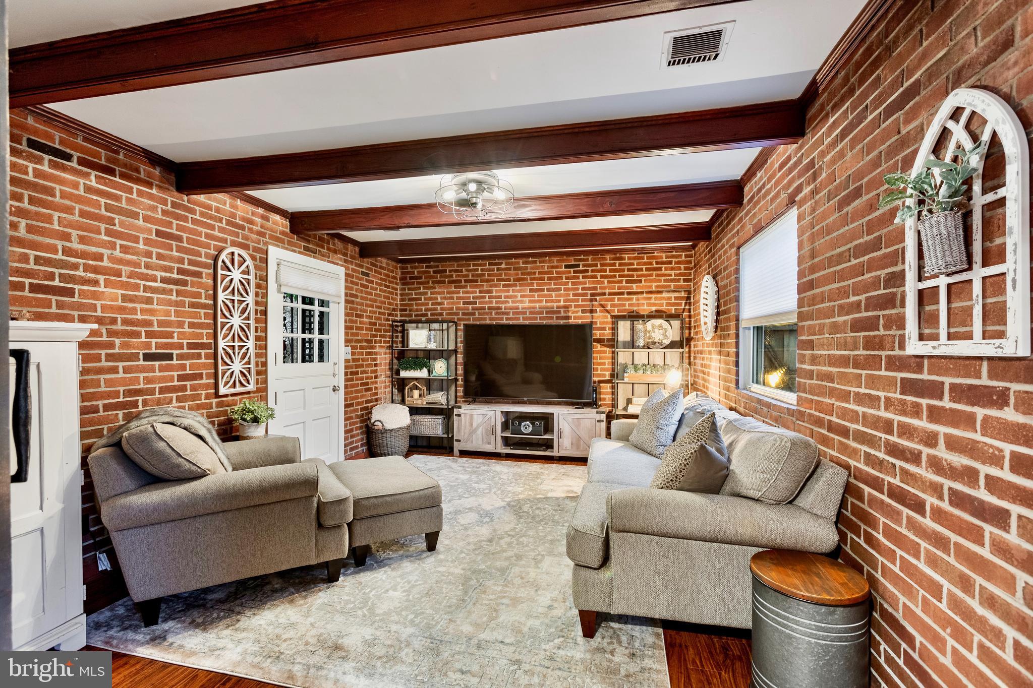 BERRYVILLE - Residential