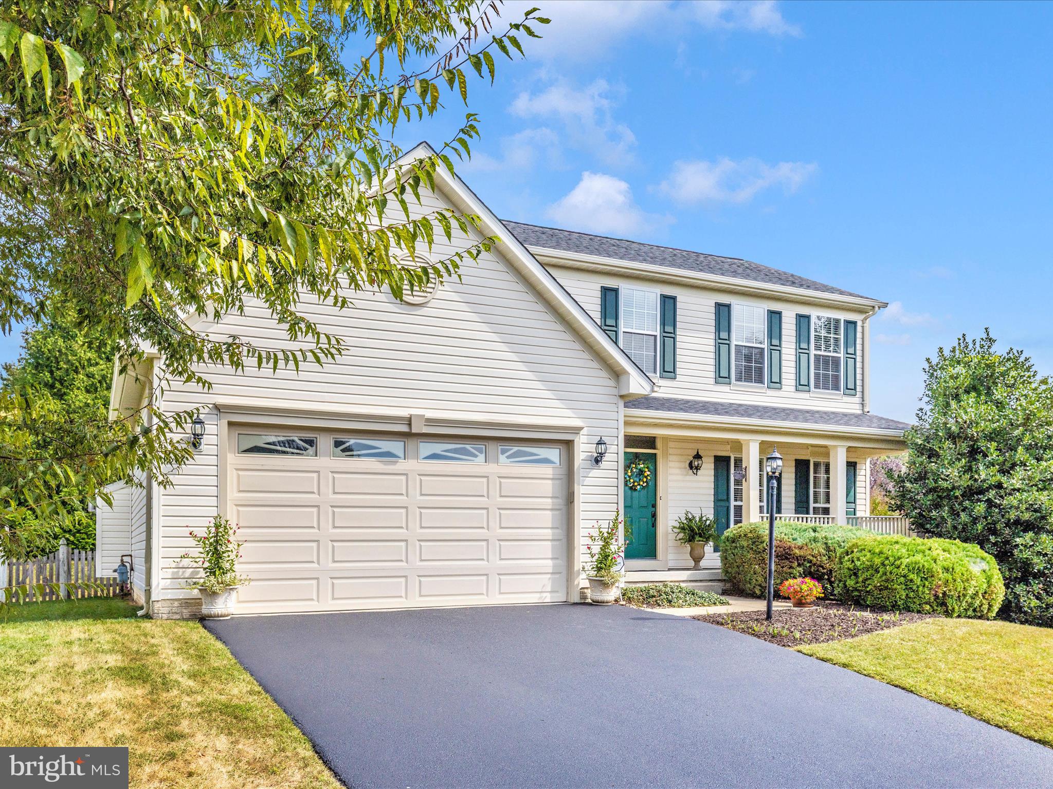 1407 MARIAN WAY