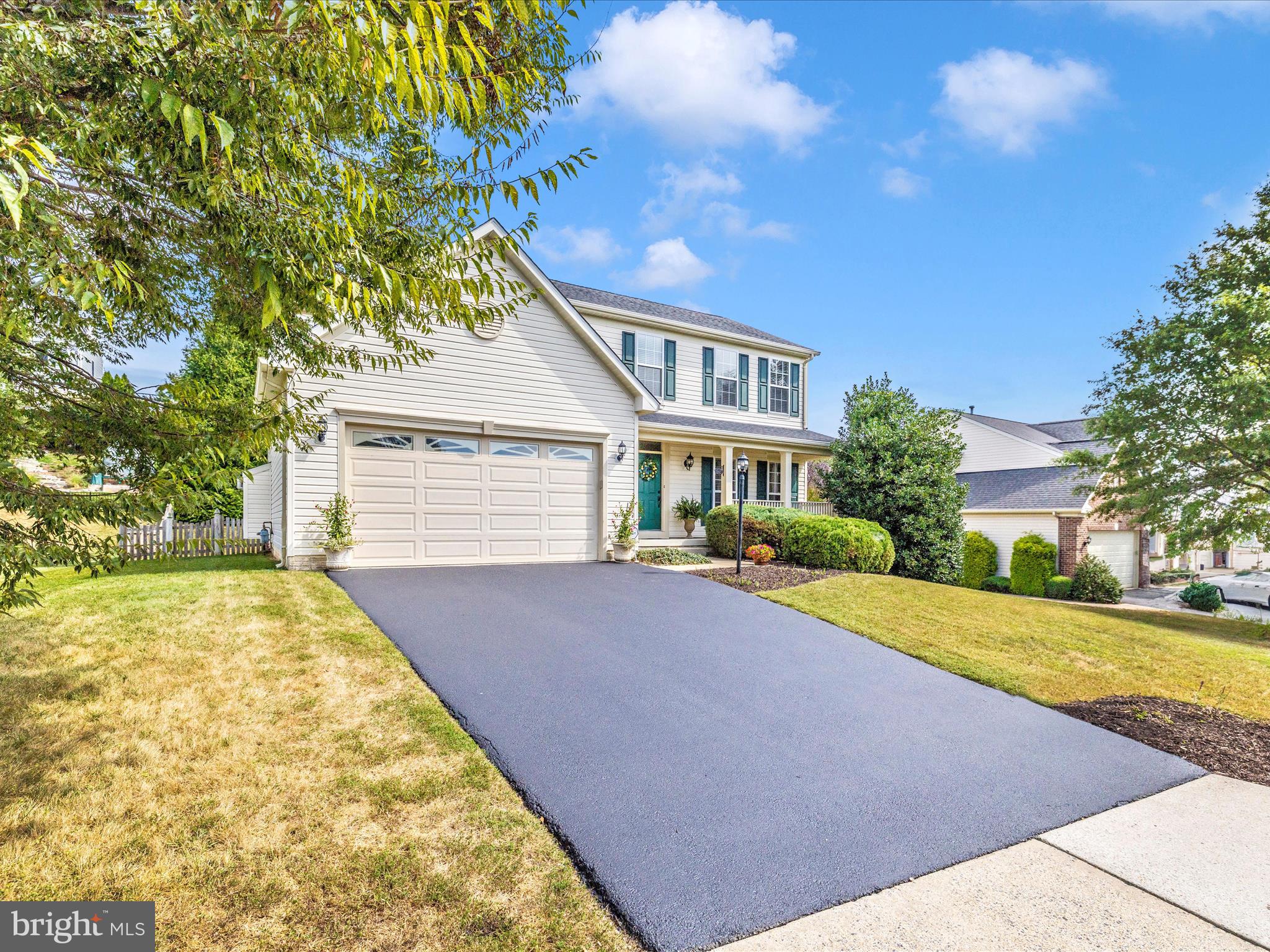1407 MARIAN WAY