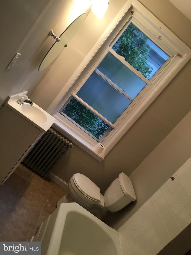 PHILADELPHIA - Residential Lease