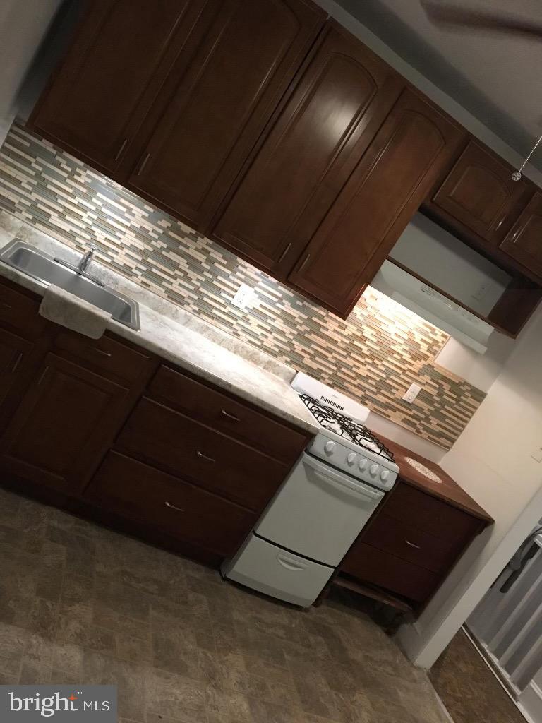 PHILADELPHIA - Residential Lease