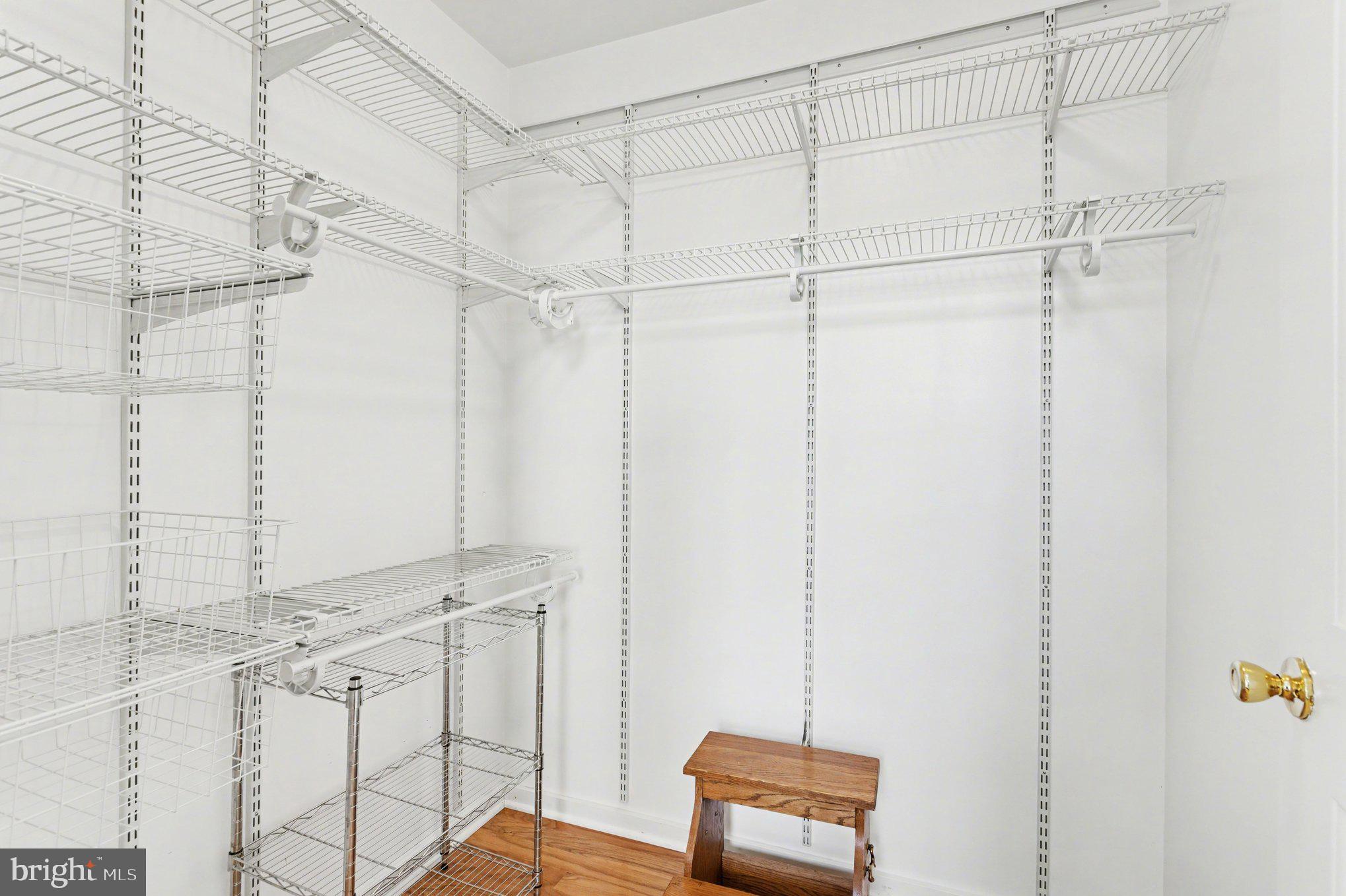 MOUNT WASHINGTON - Residential