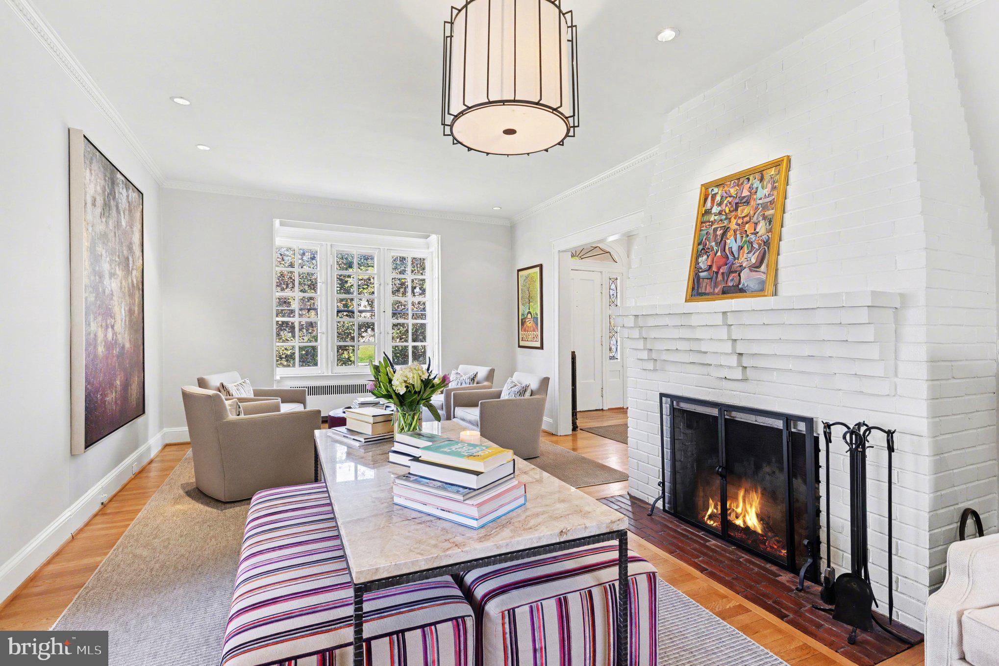 MOUNT WASHINGTON - Residential