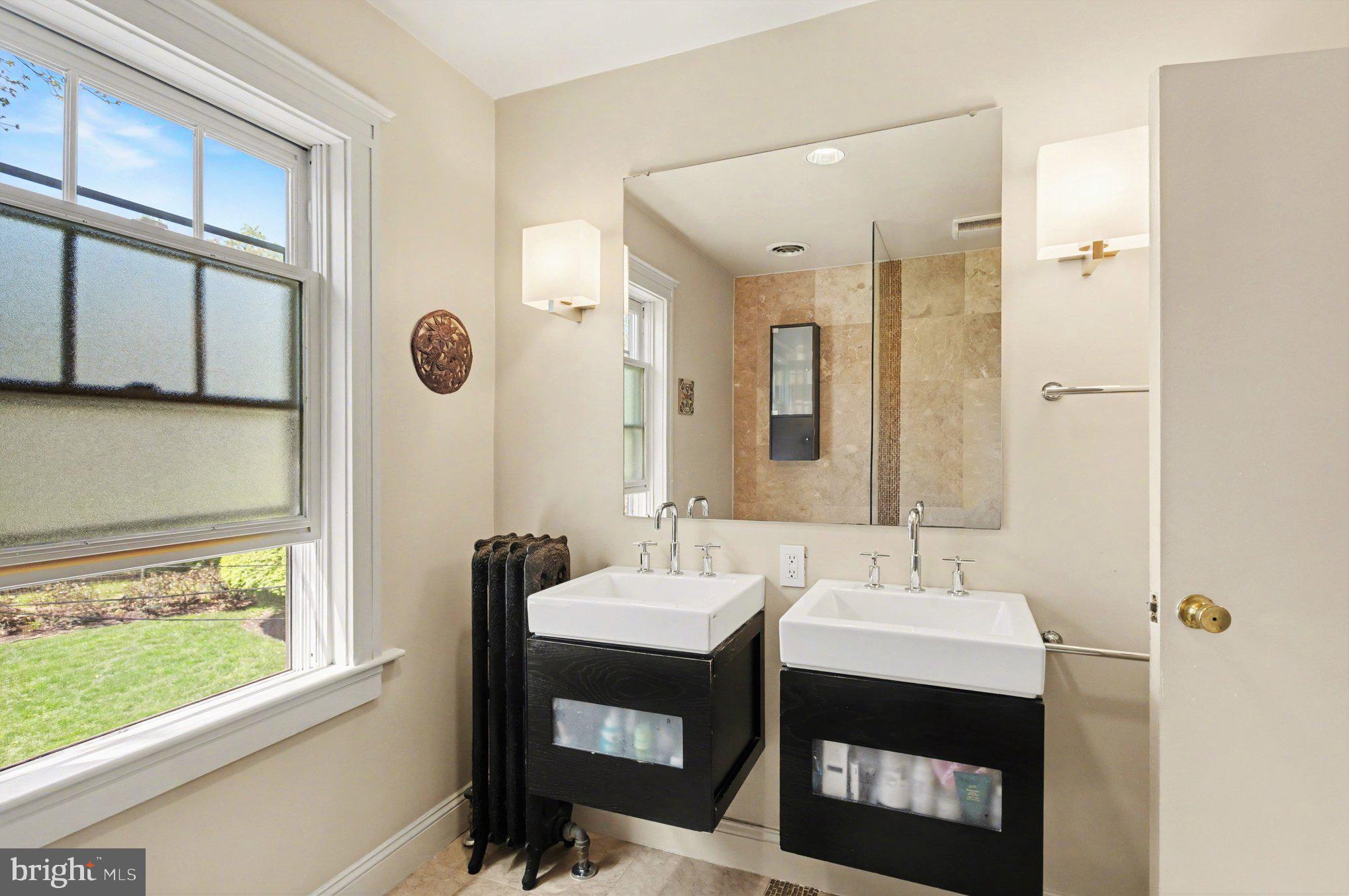 MOUNT WASHINGTON - Residential