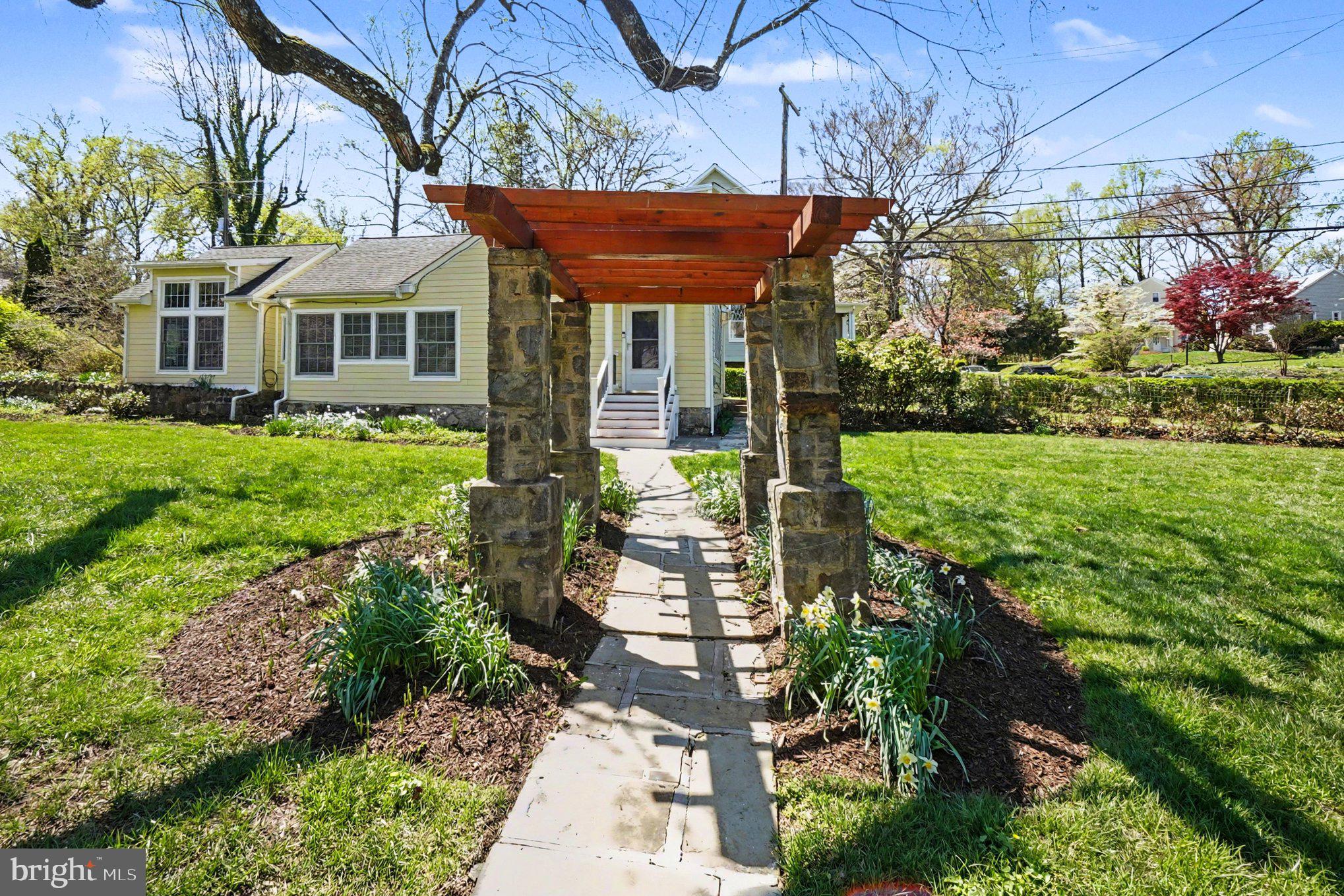 MOUNT WASHINGTON - Residential