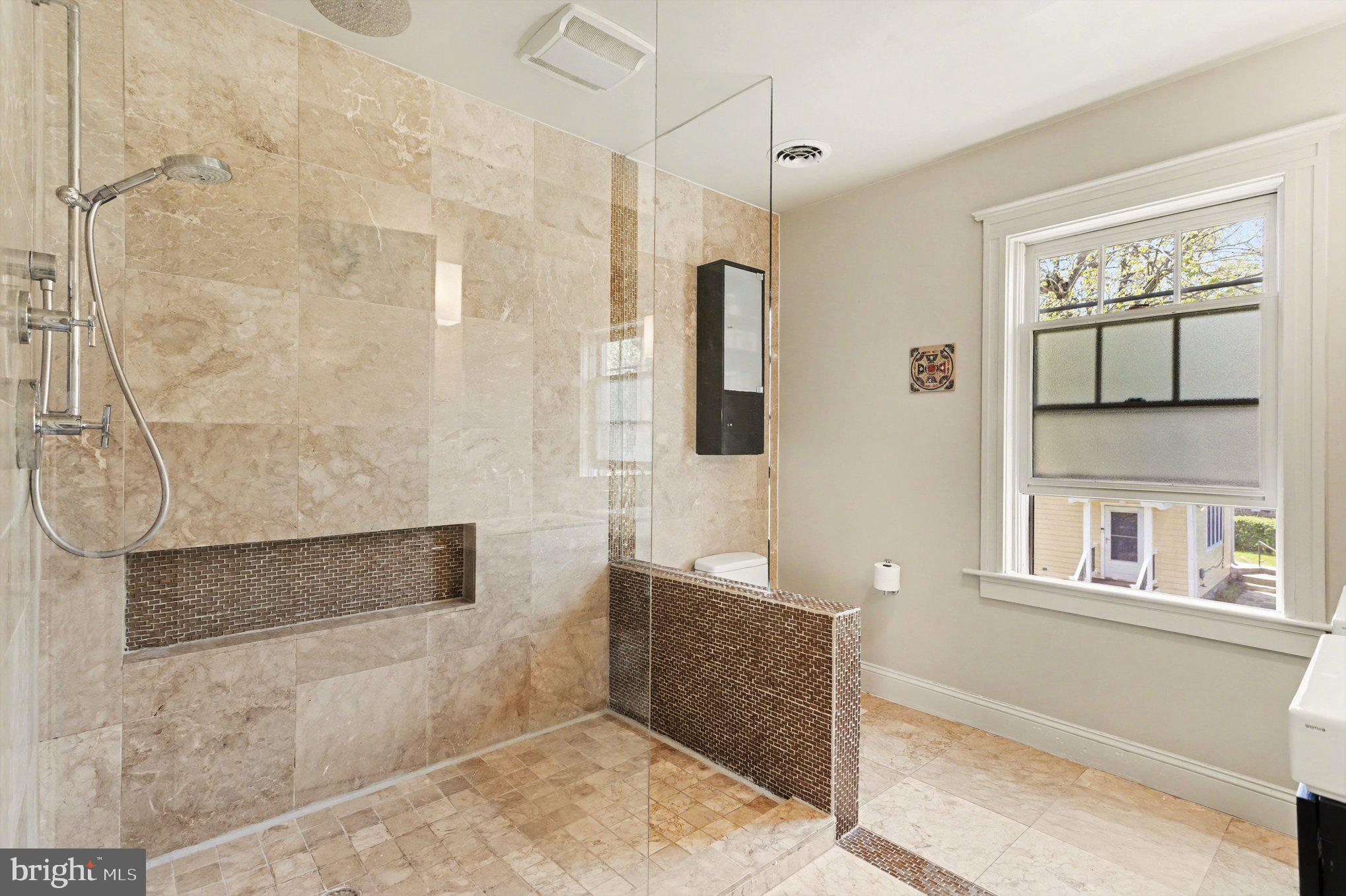 MOUNT WASHINGTON - Residential