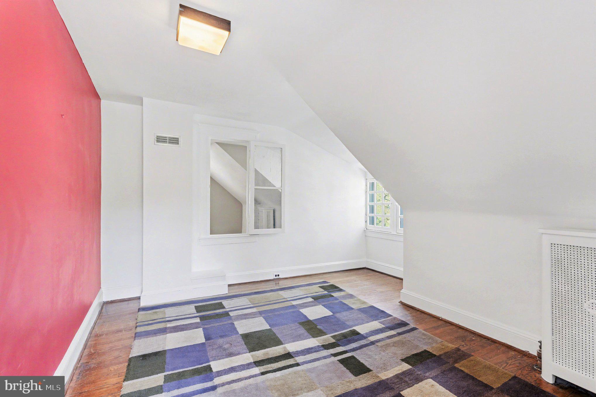 MOUNT WASHINGTON - Residential