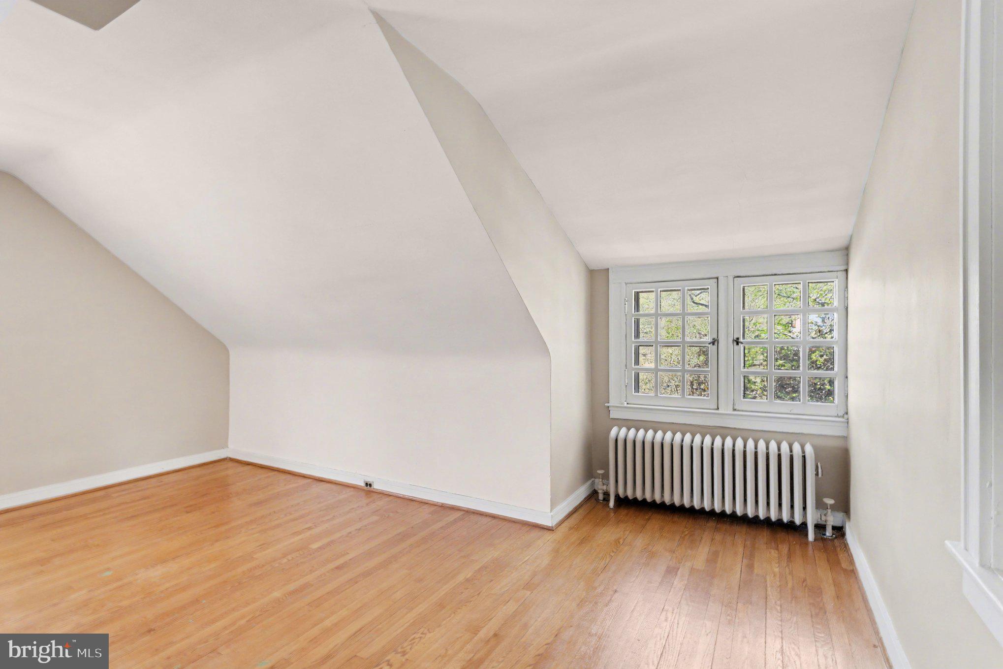 MOUNT WASHINGTON - Residential