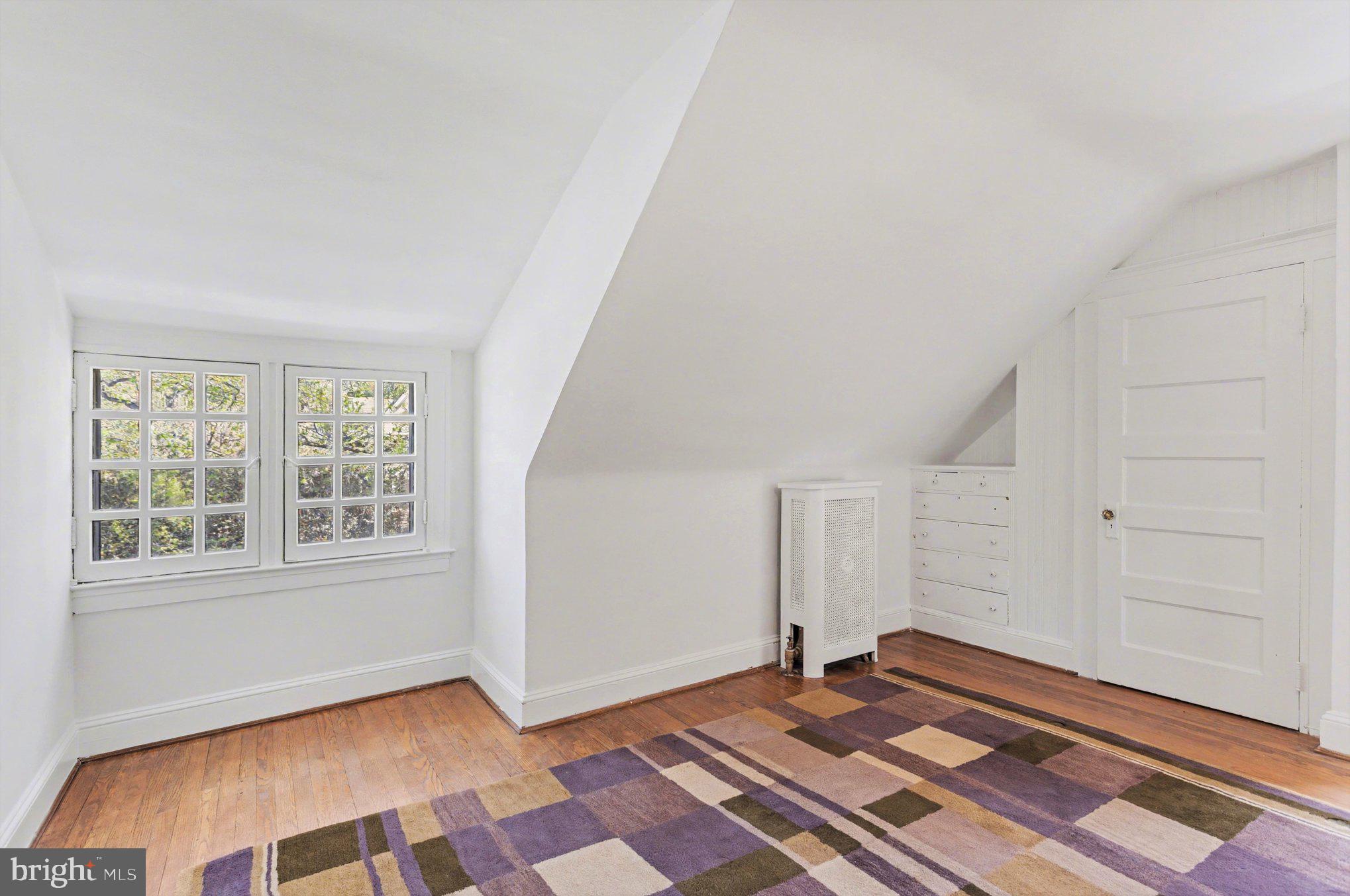 MOUNT WASHINGTON - Residential