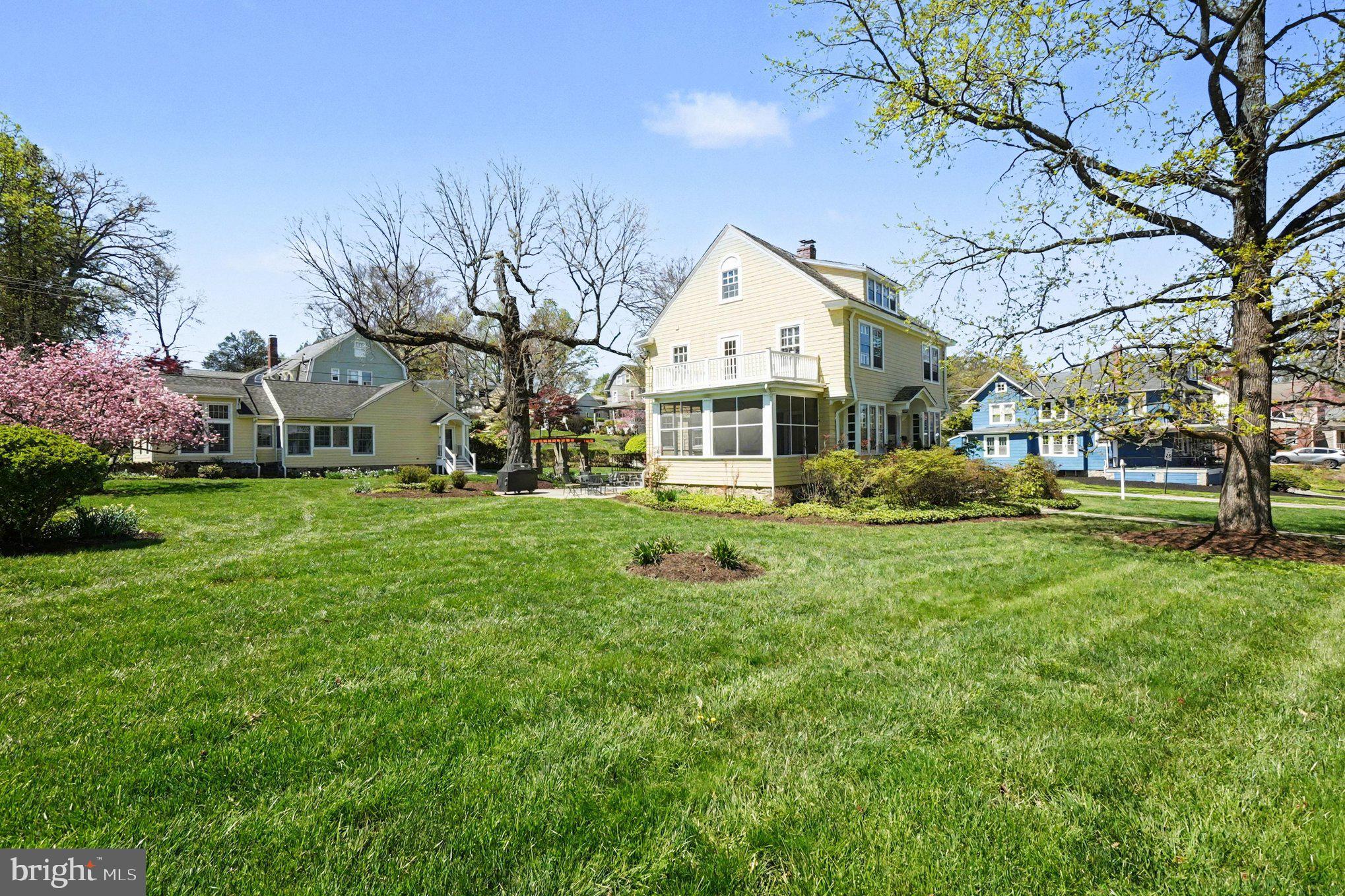 MOUNT WASHINGTON - Residential