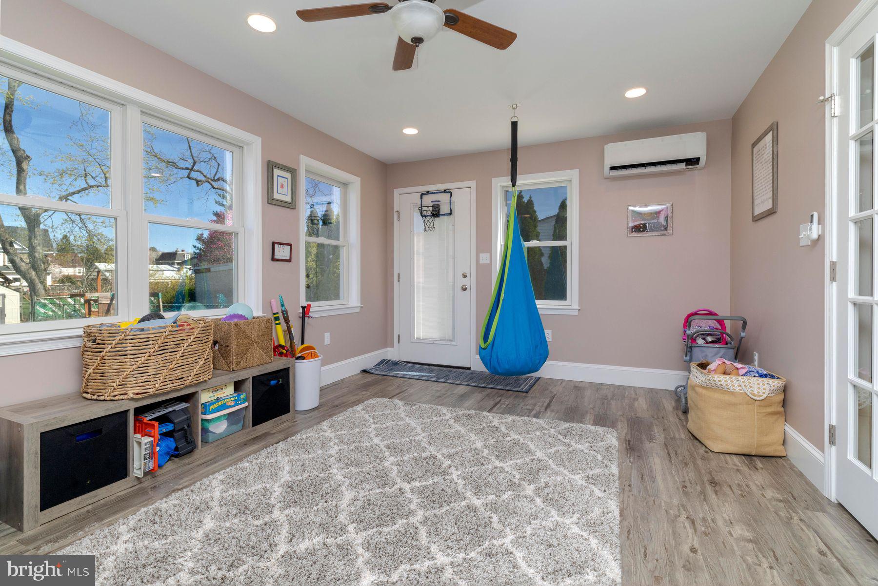 FLOURTOWN - Residential