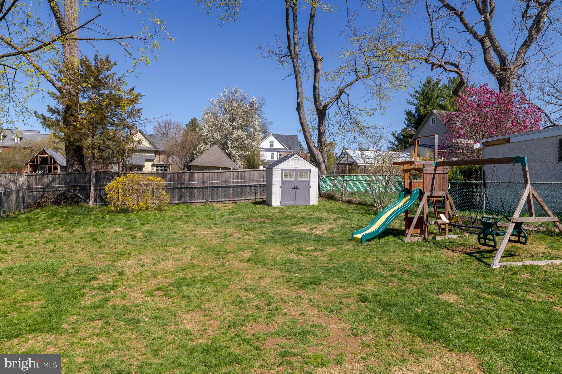 FLOURTOWN - Residential