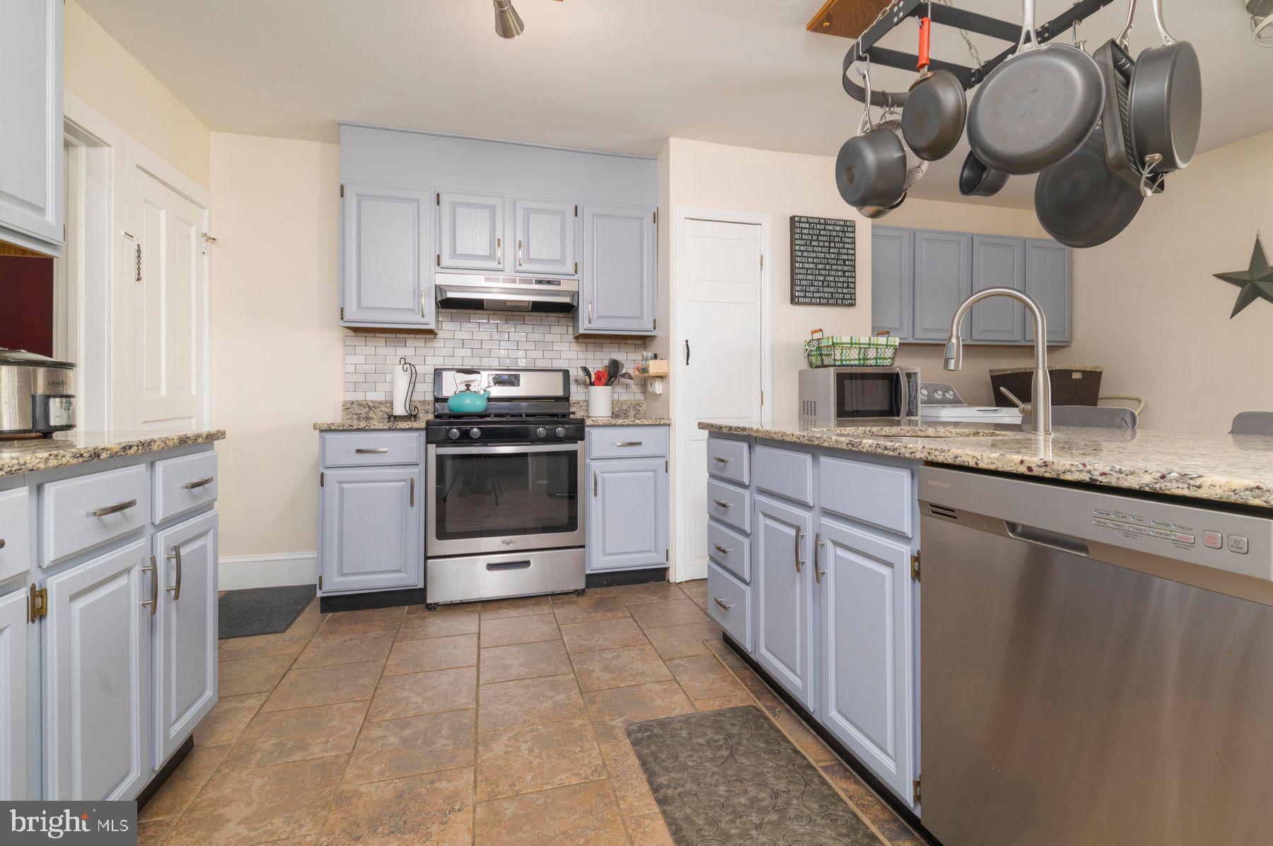 FLOURTOWN - Residential