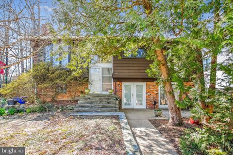 Photo of 6506 Callander Drive, BETHESDA, MD 20817 (MLS # MDMC2167080)