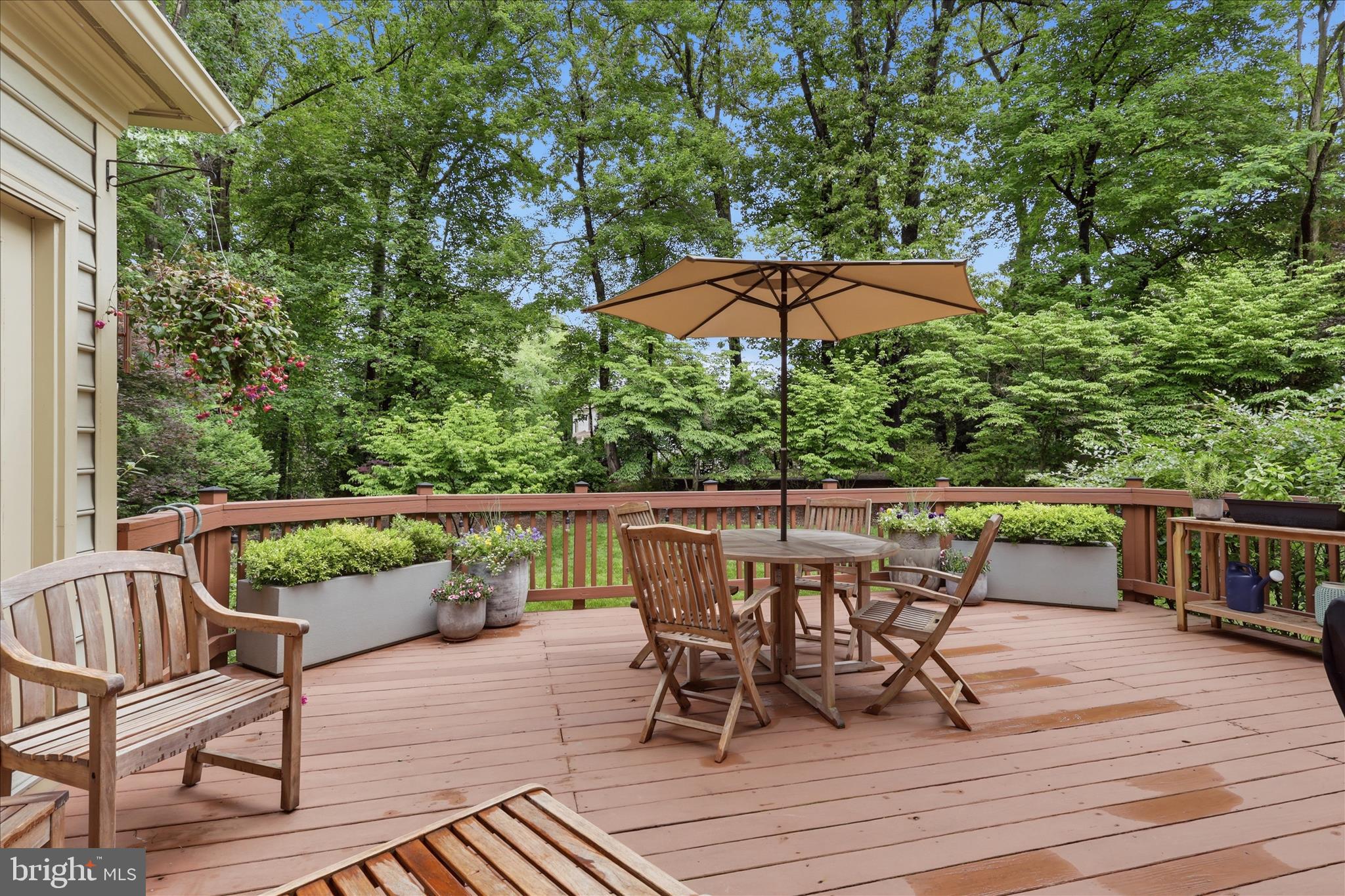 FAIRWINDS - Residential