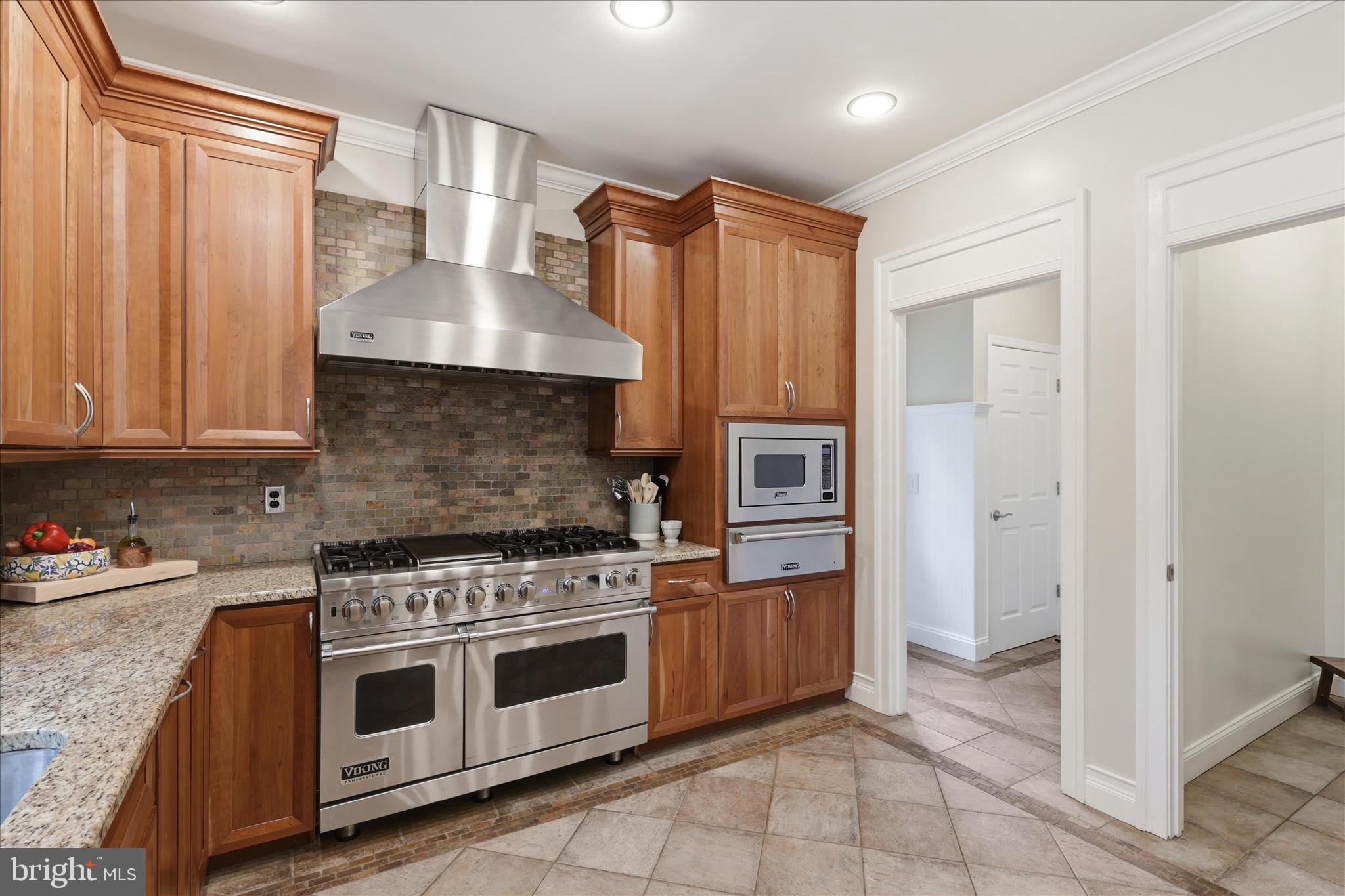 FAIRWINDS - Residential