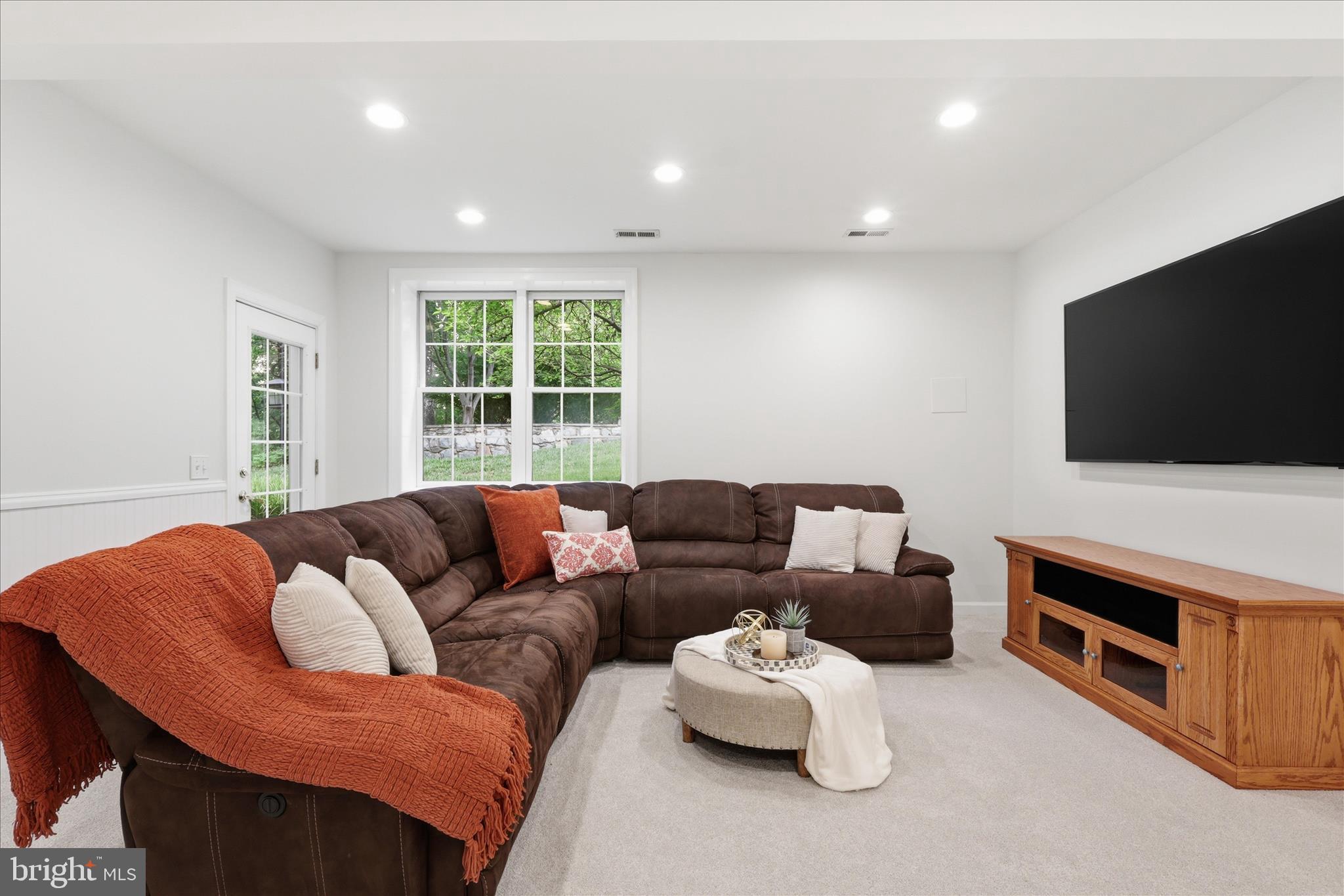 FAIRWINDS - Residential