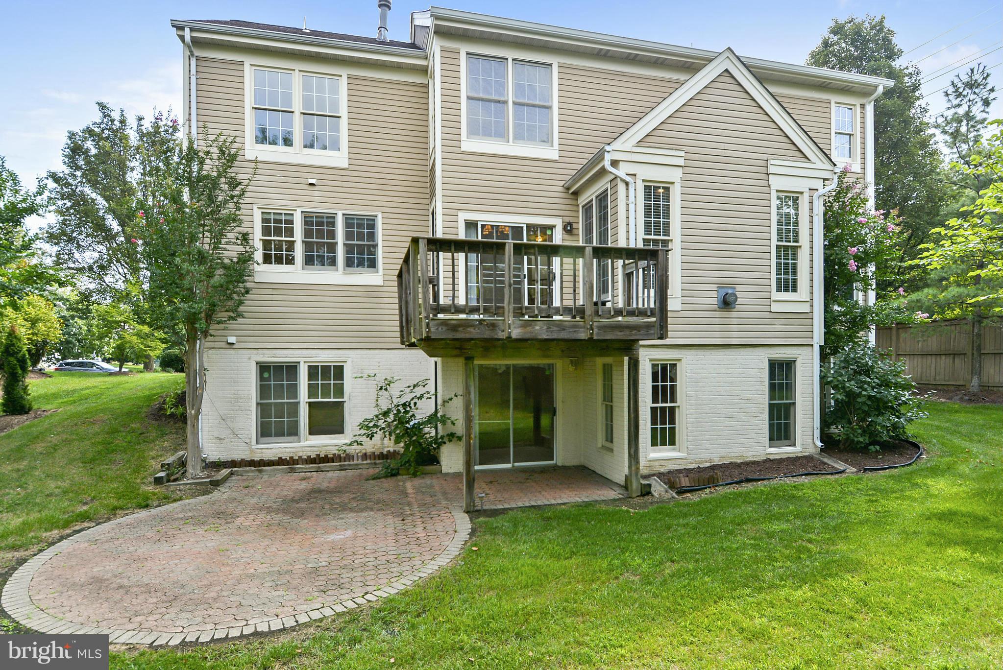 SYCAMORE RIDGE - Residential Lease