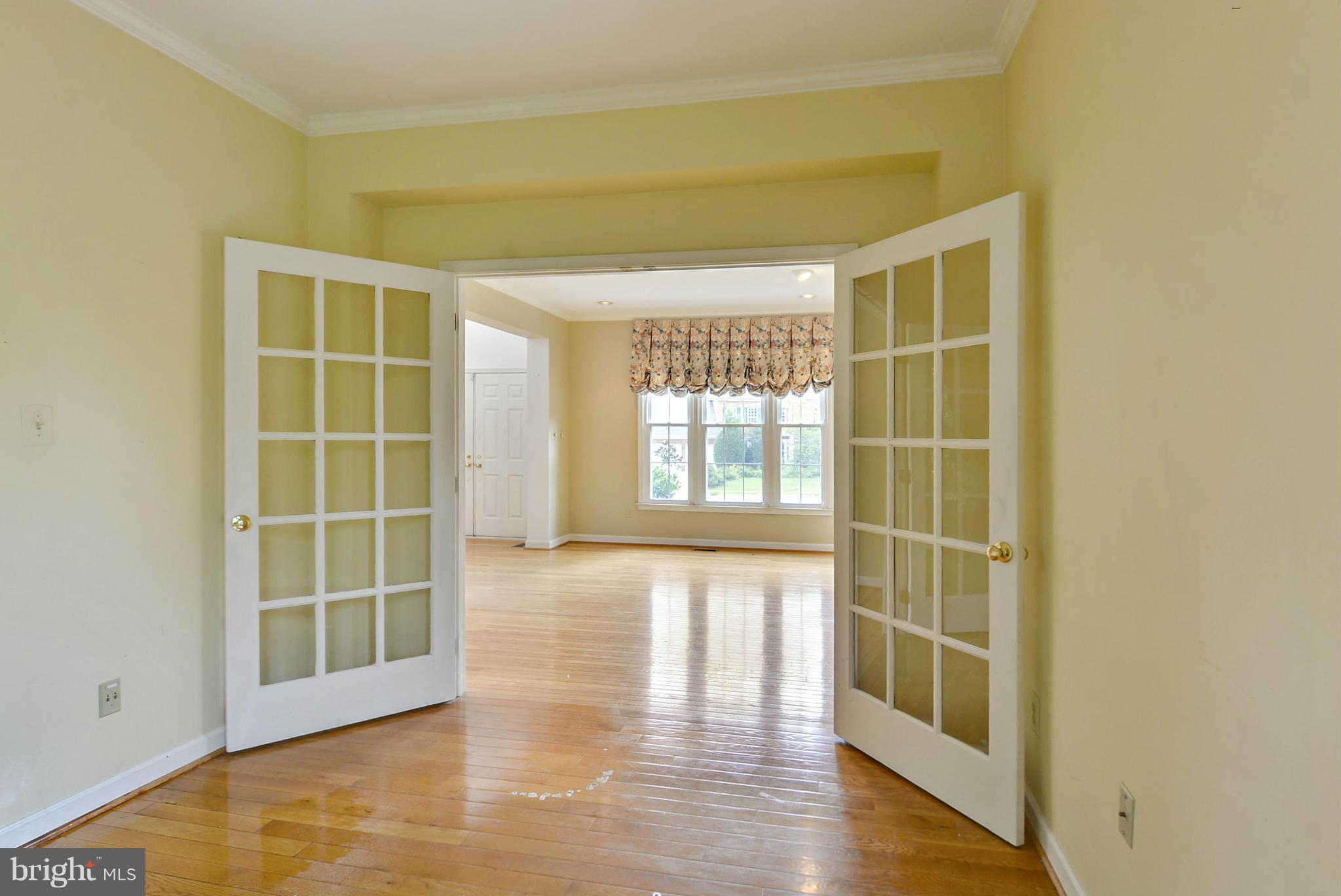 SYCAMORE RIDGE - Residential Lease