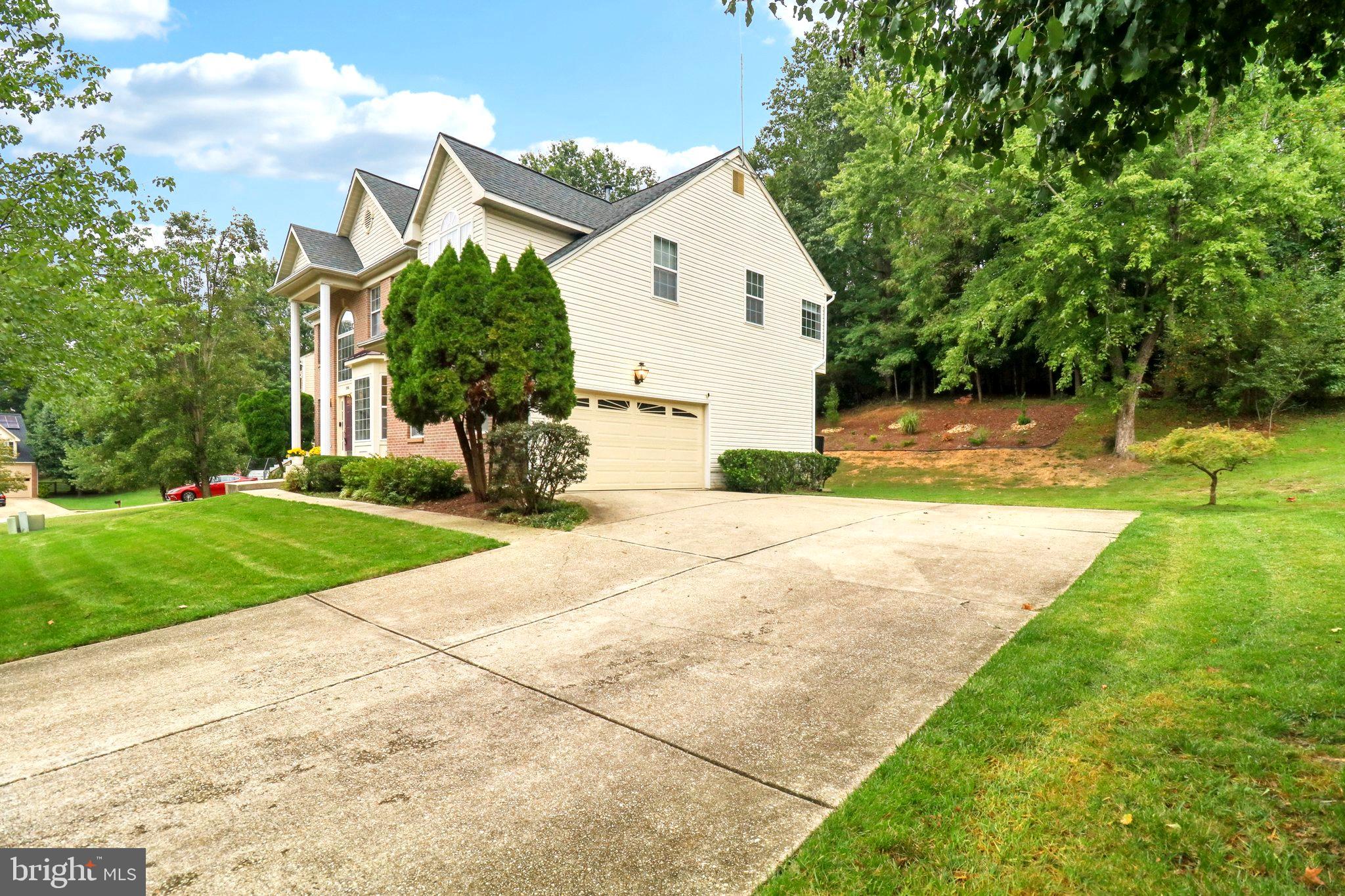 1906 THISTLEWOOD DRIVE