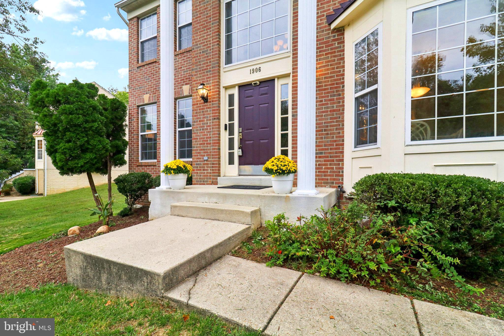1906 THISTLEWOOD DRIVE