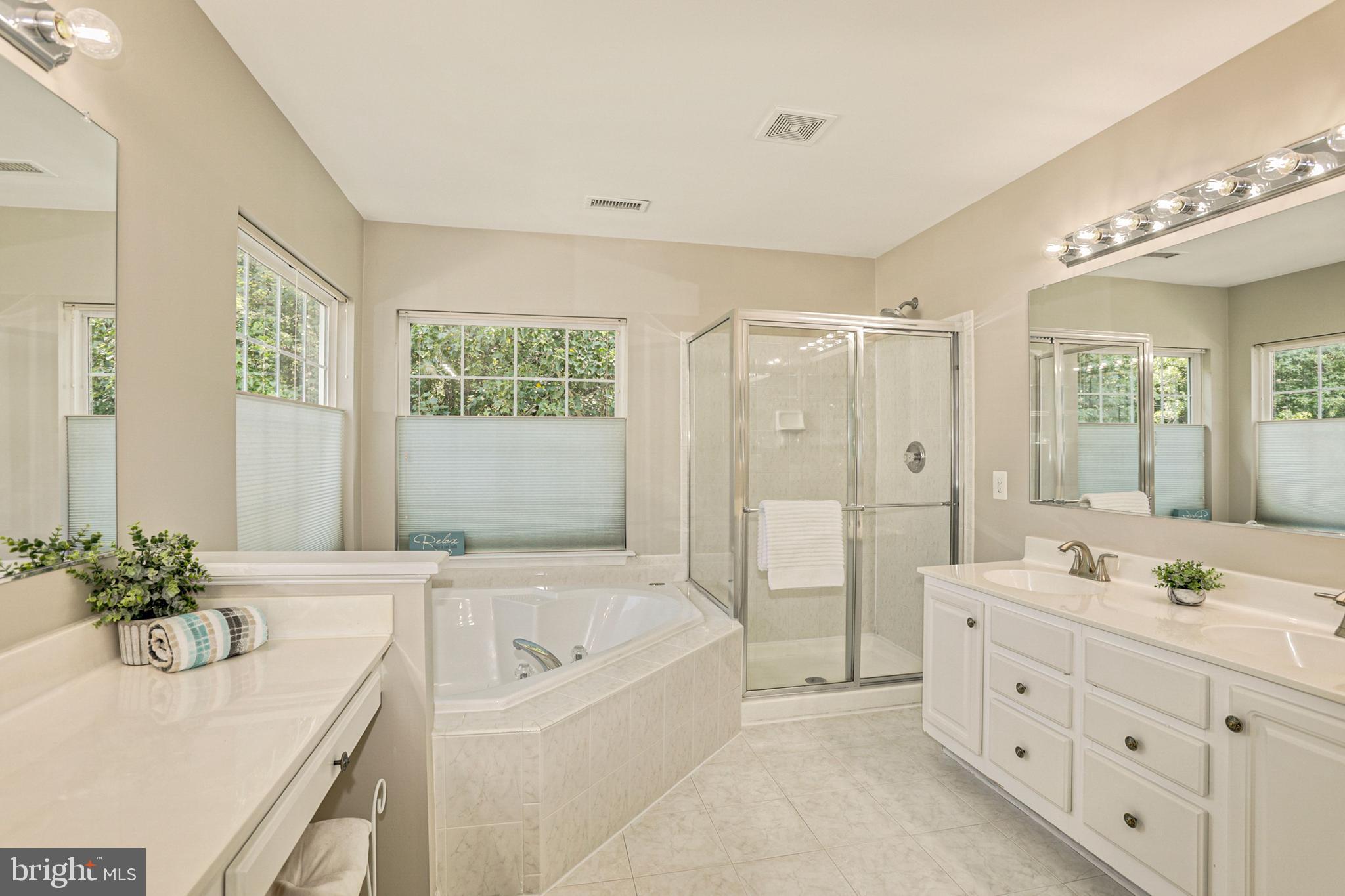 ASHTON WELLS - Residential